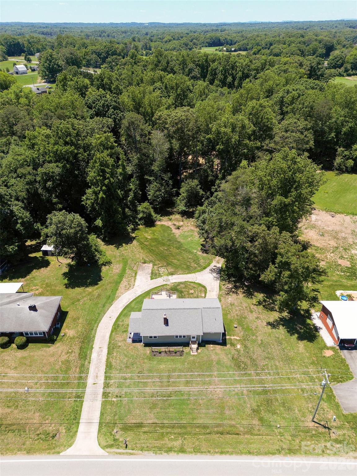 1625 US 601 Highway — Yadkinville