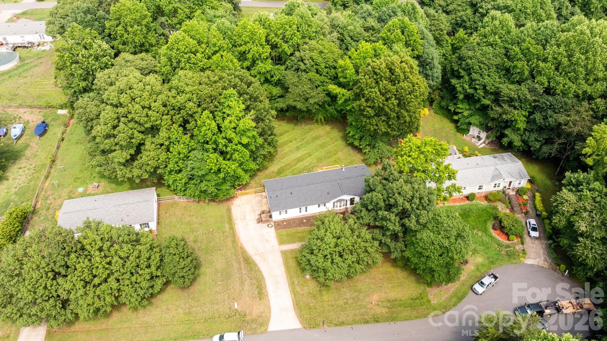 127 Whitewater Lane — Mooresville