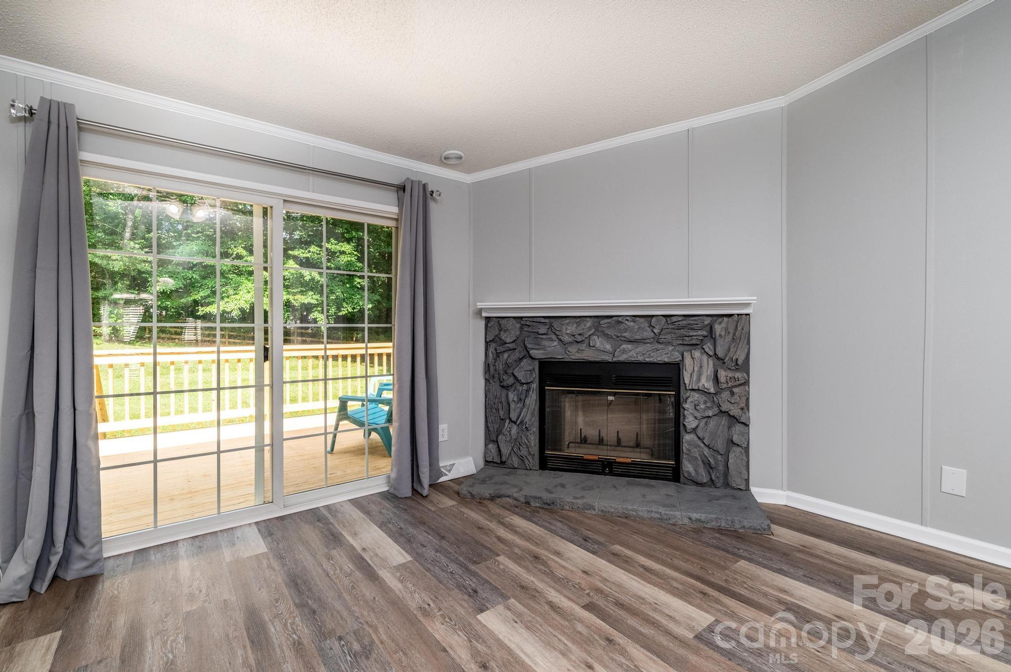 127 Whitewater Lane — Mooresville