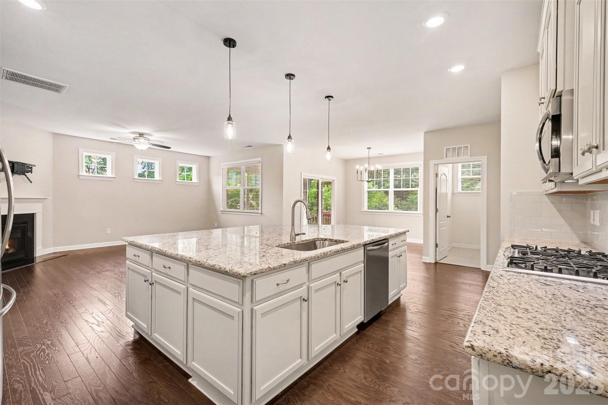 2521 Surveyor General Drive — Waxhaw