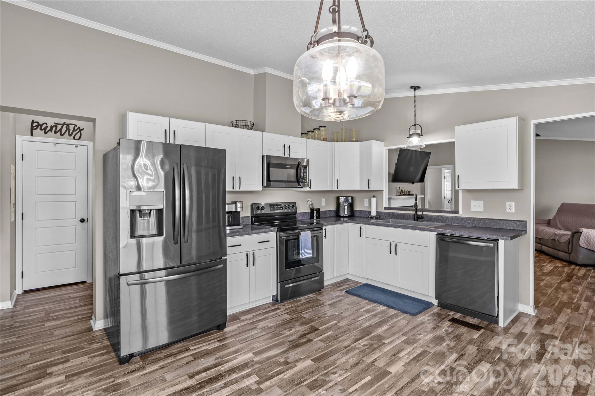777 Midway Road — Statesville