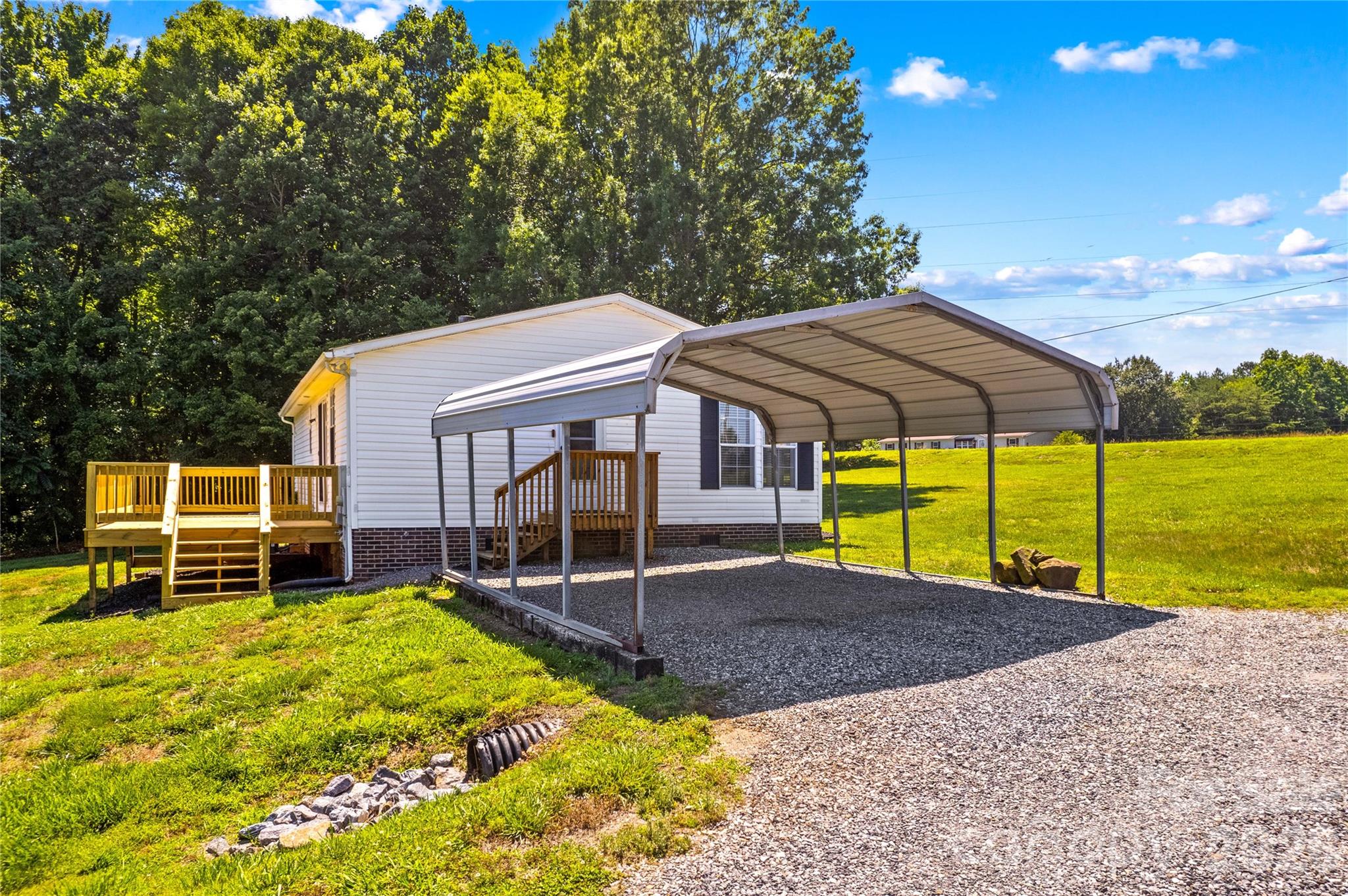 777 Midway Road — Statesville