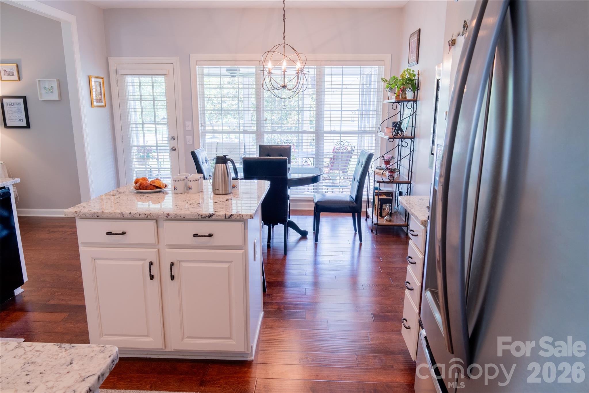 405 Matthews Estates Road — Matthews