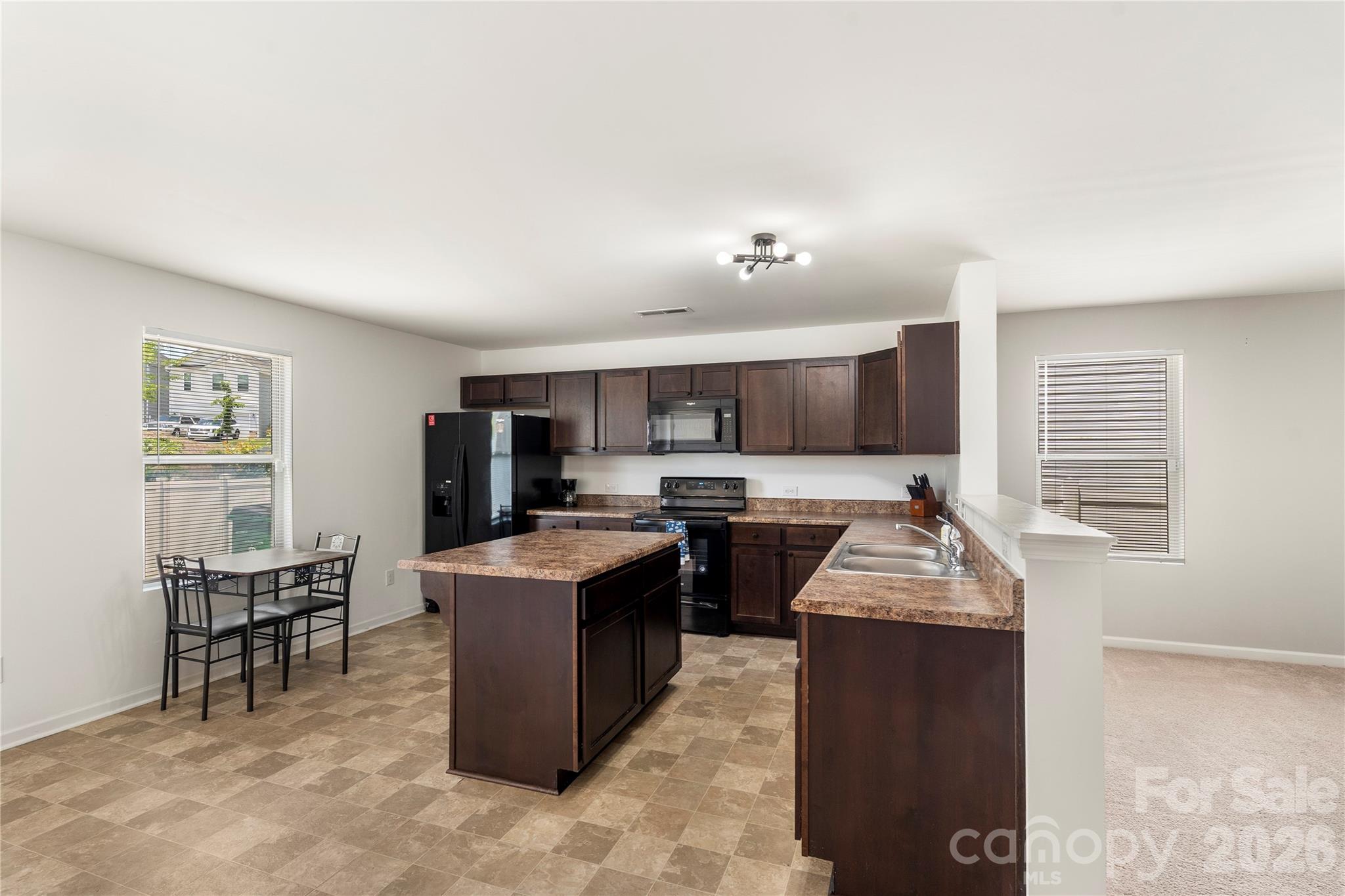 10131 Holly Park Drive — Charlotte