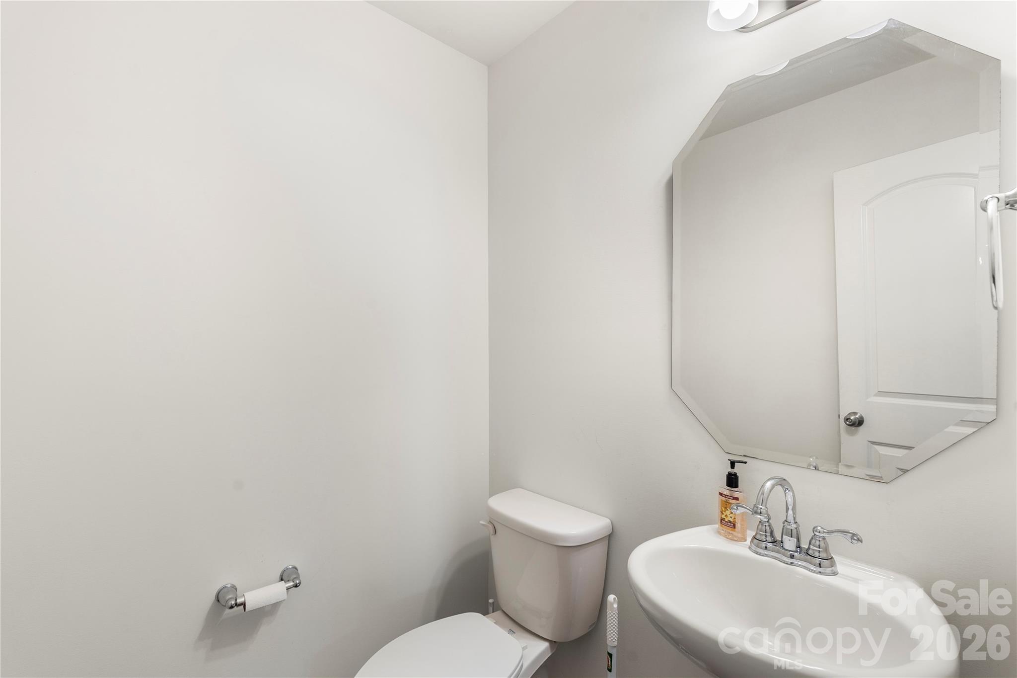 10131 Holly Park Drive — Charlotte