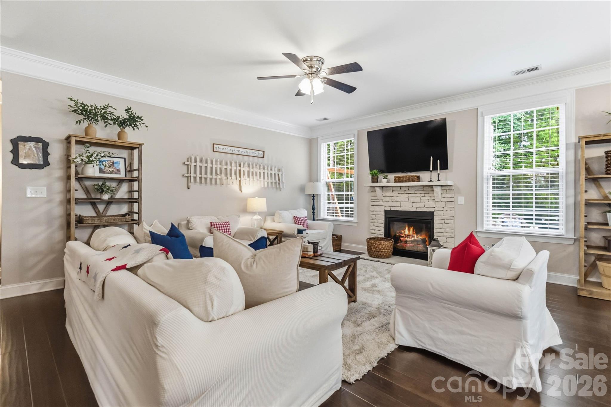 11062 River Oaks Drive NW — Concord