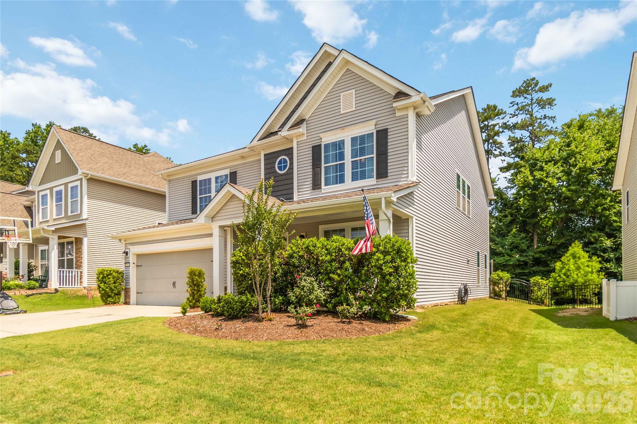 11062 River Oaks Drive NW — Concord