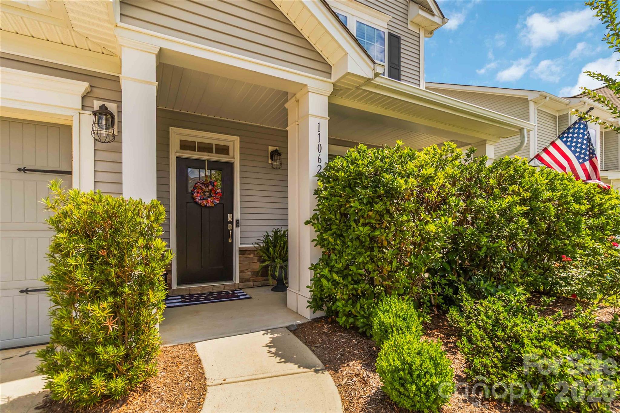 11062 River Oaks Drive NW — Concord