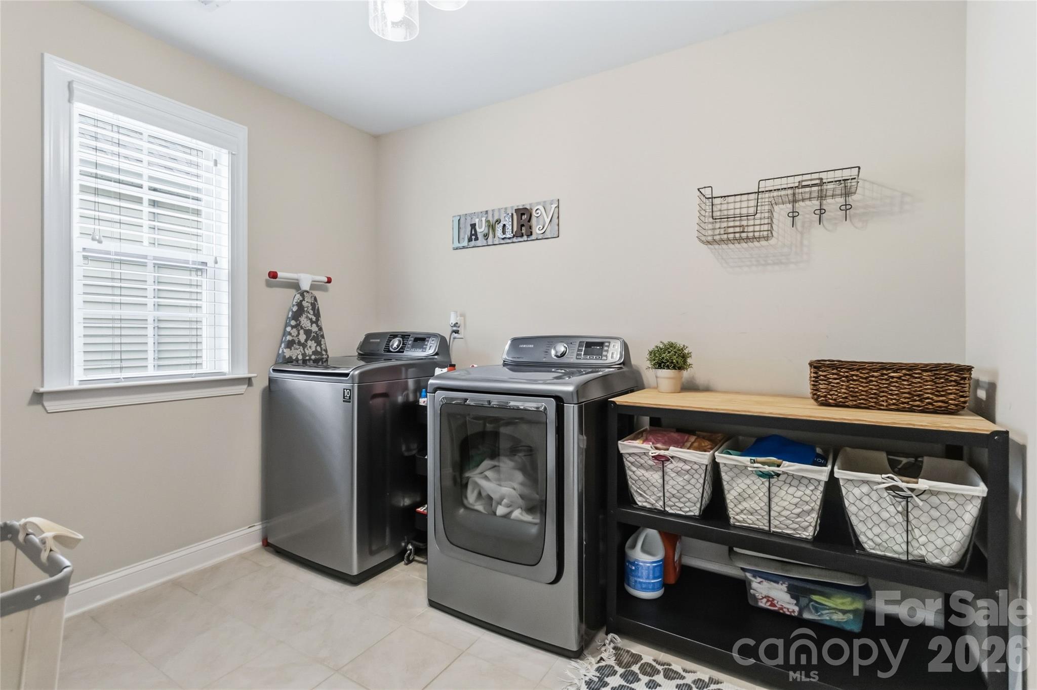 11062 River Oaks Drive NW — Concord