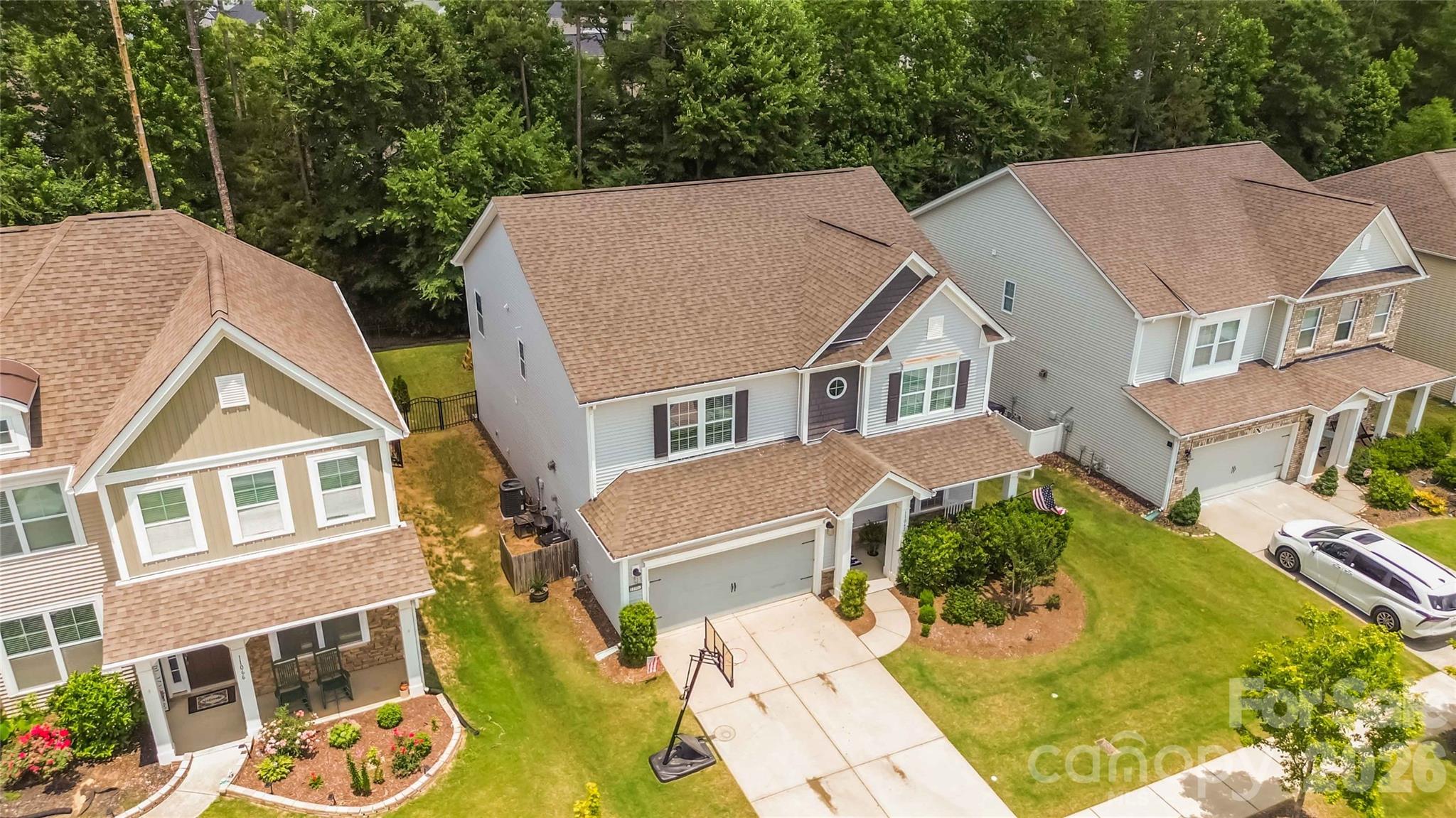 11062 River Oaks Drive NW — Concord
