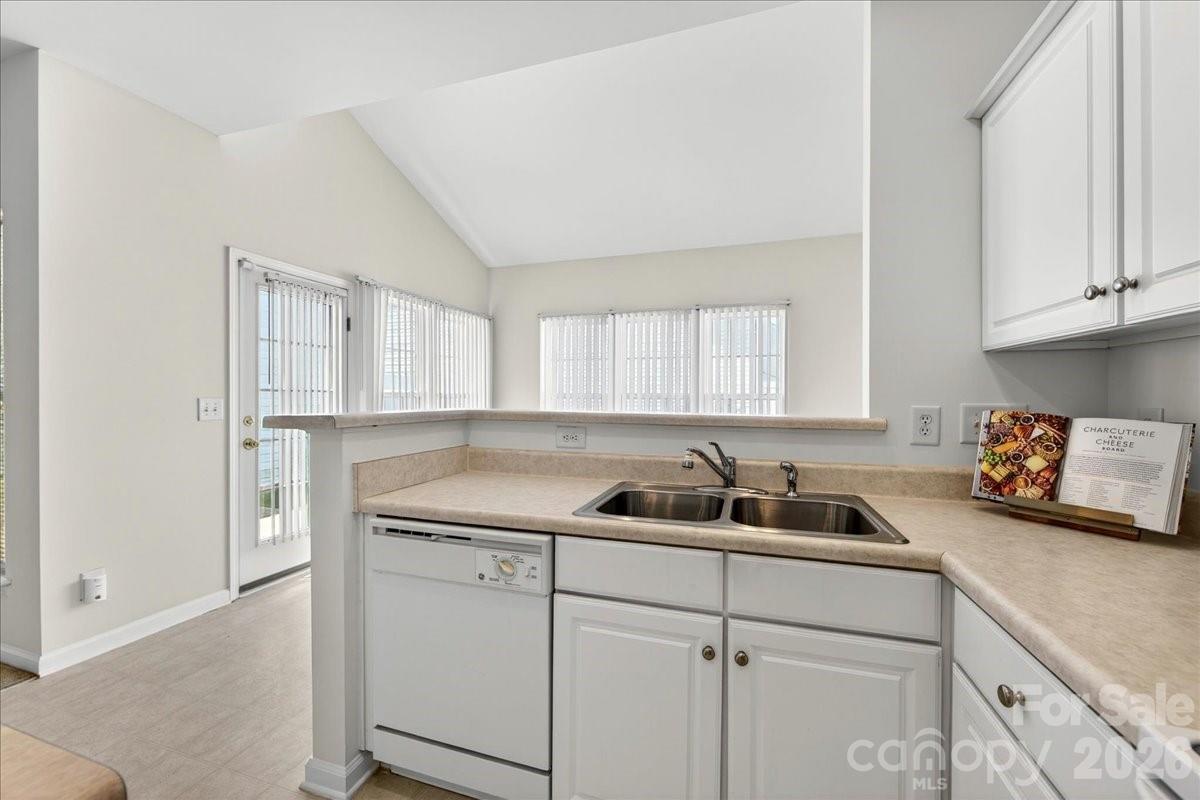 6222 Professional Boulevard — Harrisburg
