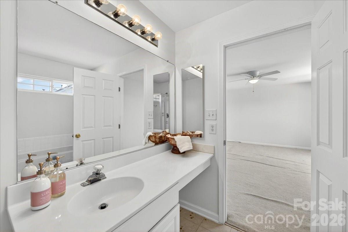 6222 Professional Boulevard — Harrisburg
