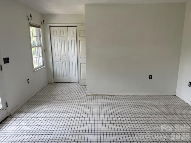 1764 Spurgeon Road — Hickory