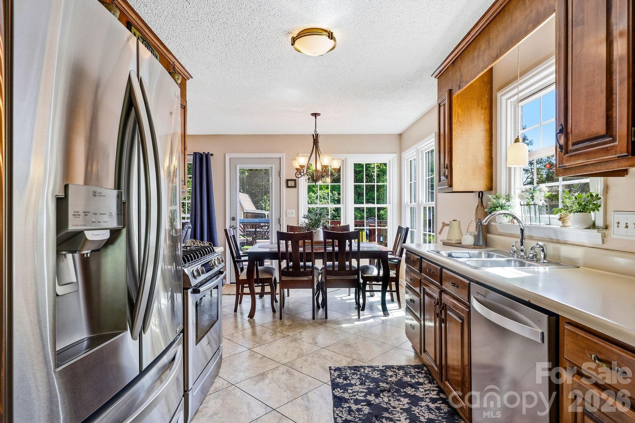 4516 Appaloosa Lane — Charlotte