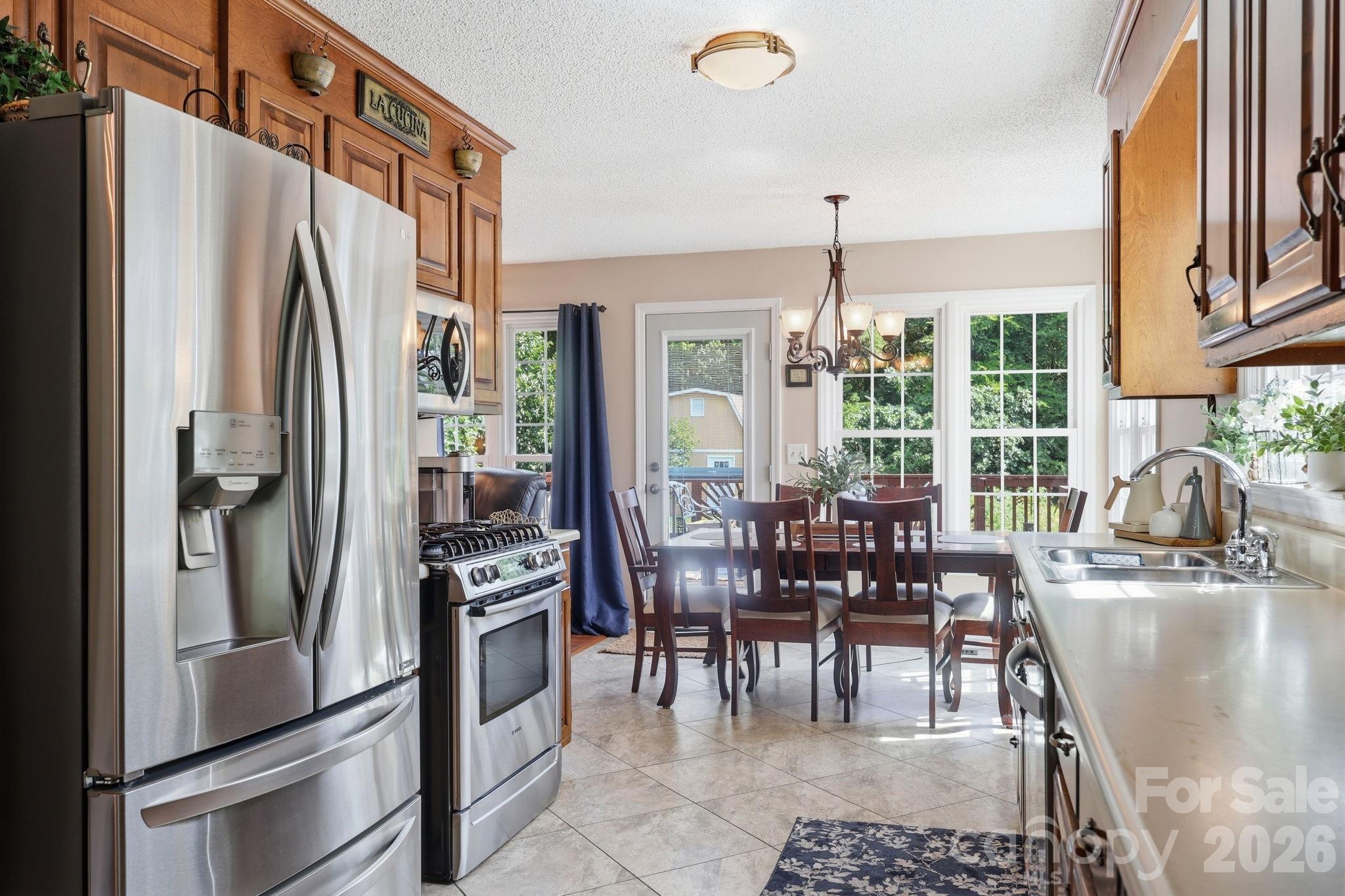 4516 Appaloosa Lane — Charlotte