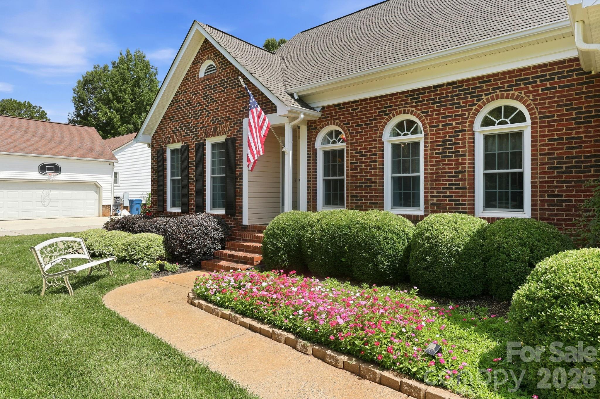 4516 Appaloosa Lane — Charlotte
