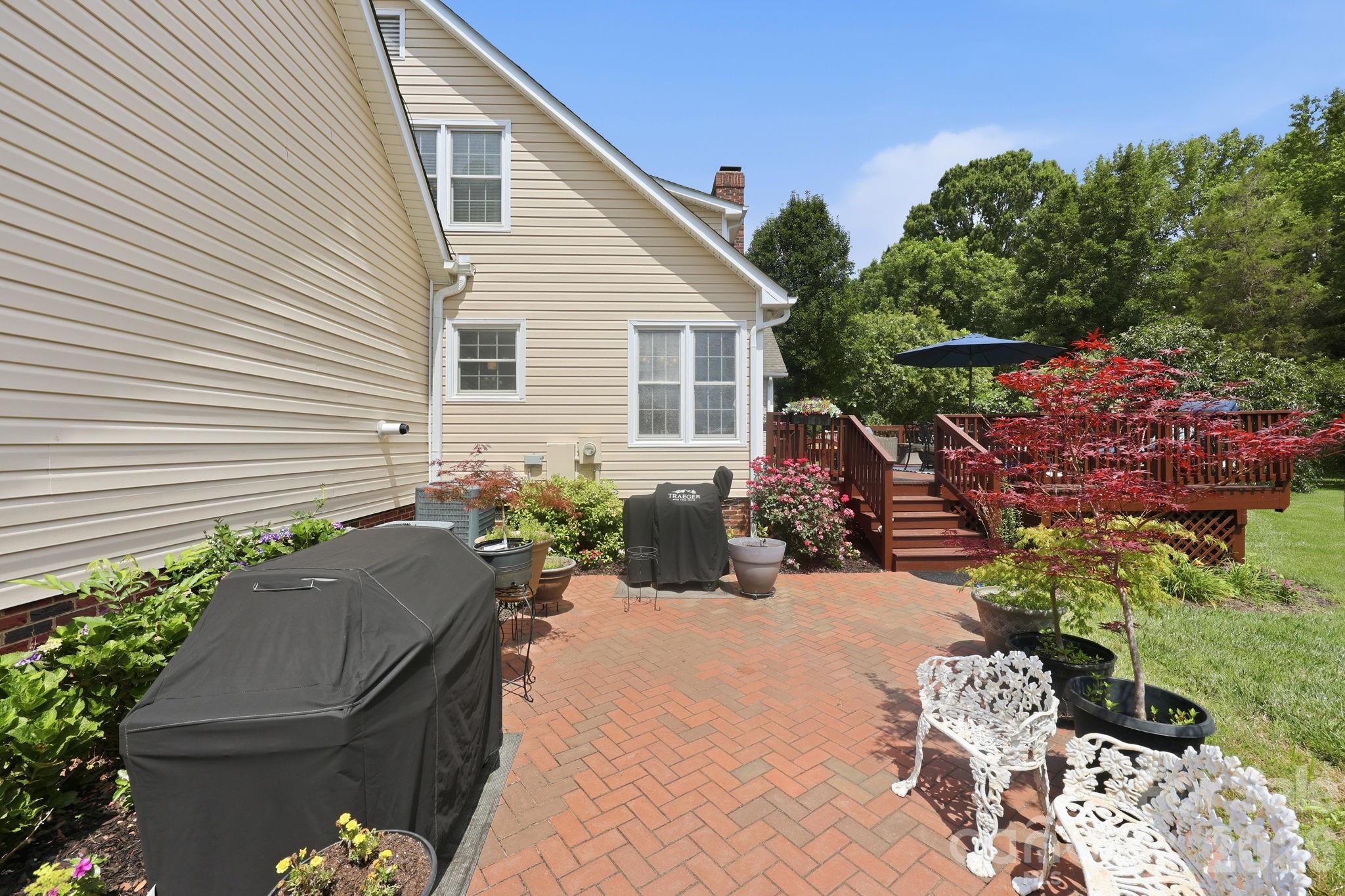 4516 Appaloosa Lane — Charlotte