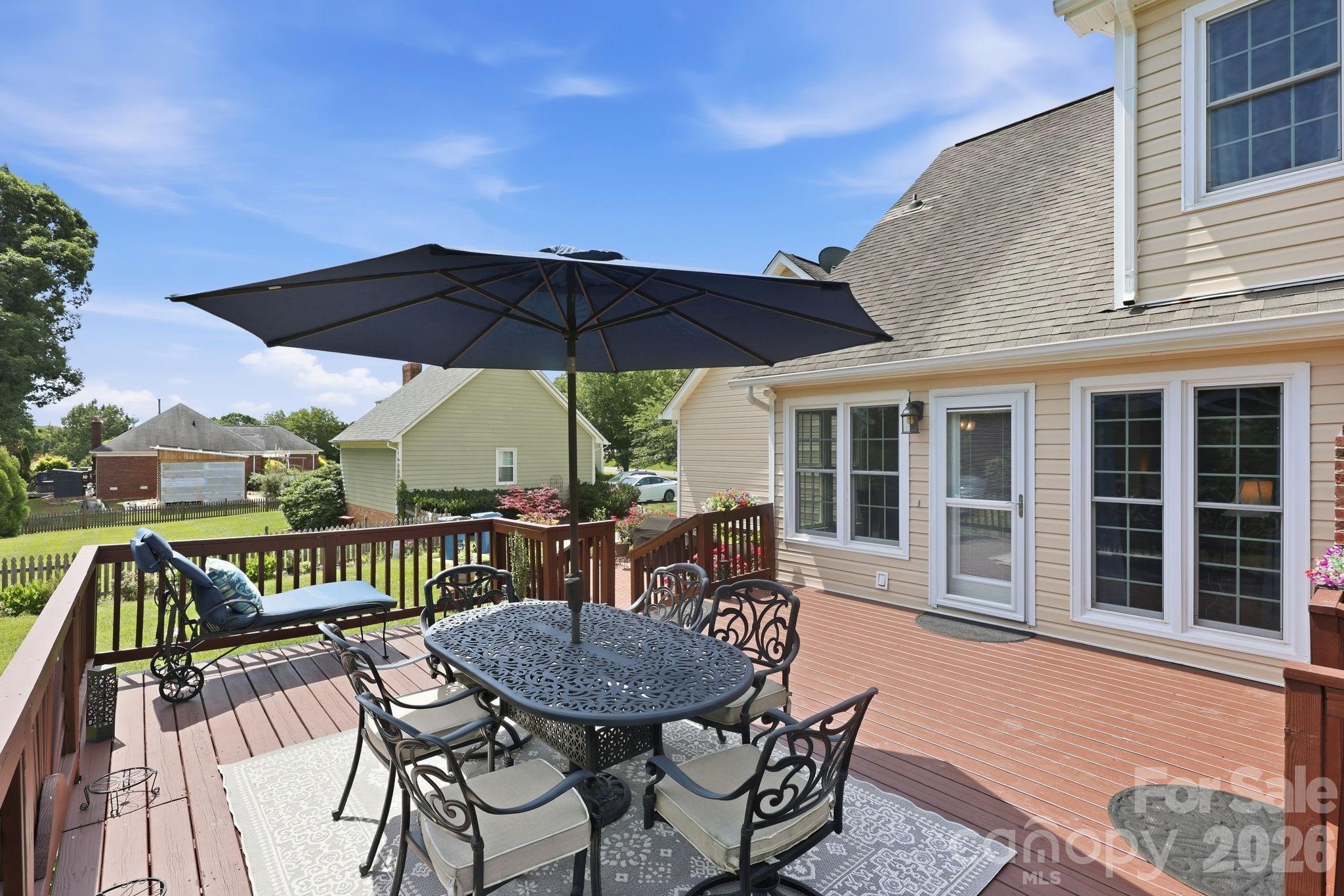 4516 Appaloosa Lane — Charlotte
