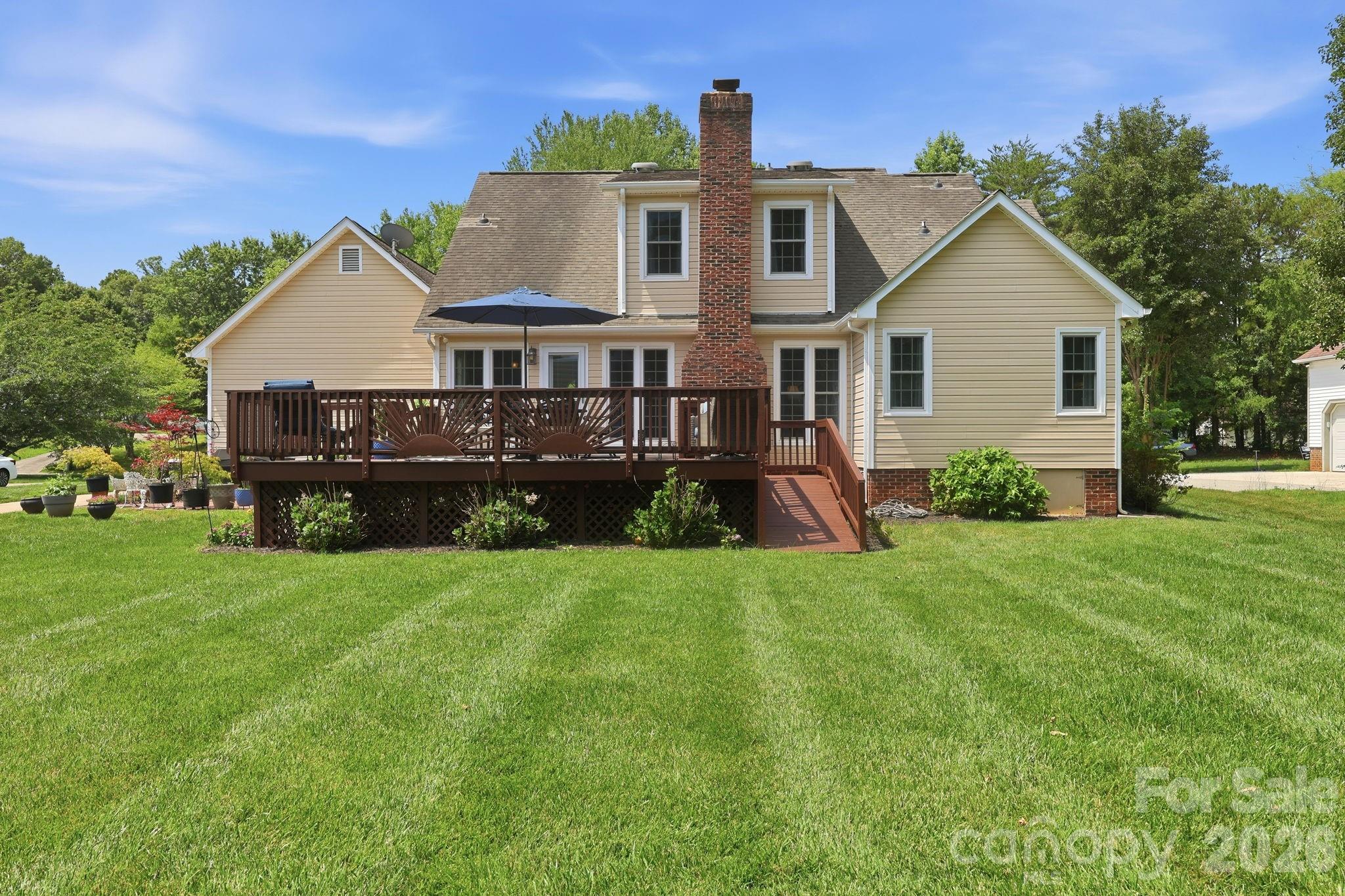 4516 Appaloosa Lane — Charlotte