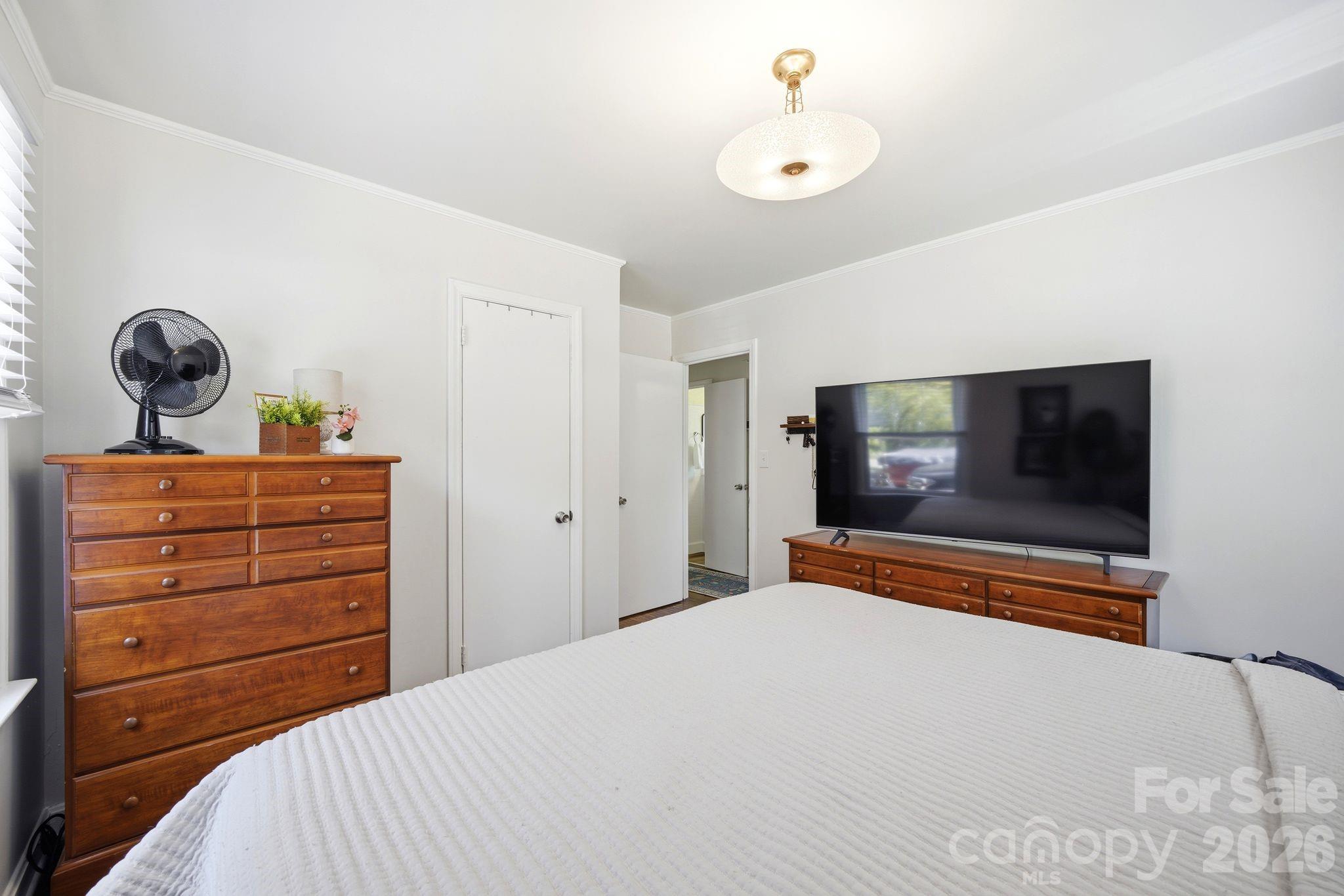 2732 E Long Avenue — Gastonia