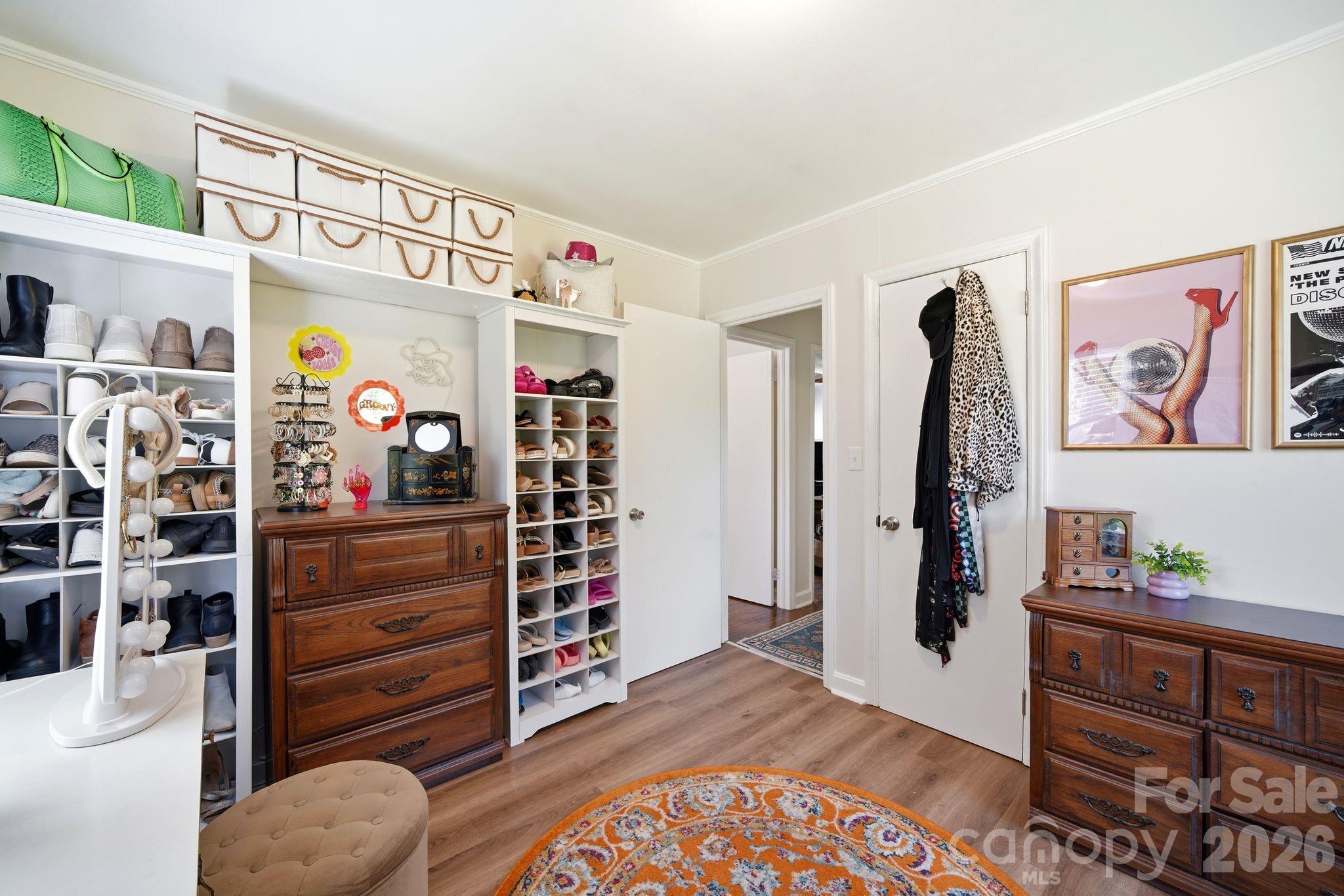 2732 E Long Avenue — Gastonia