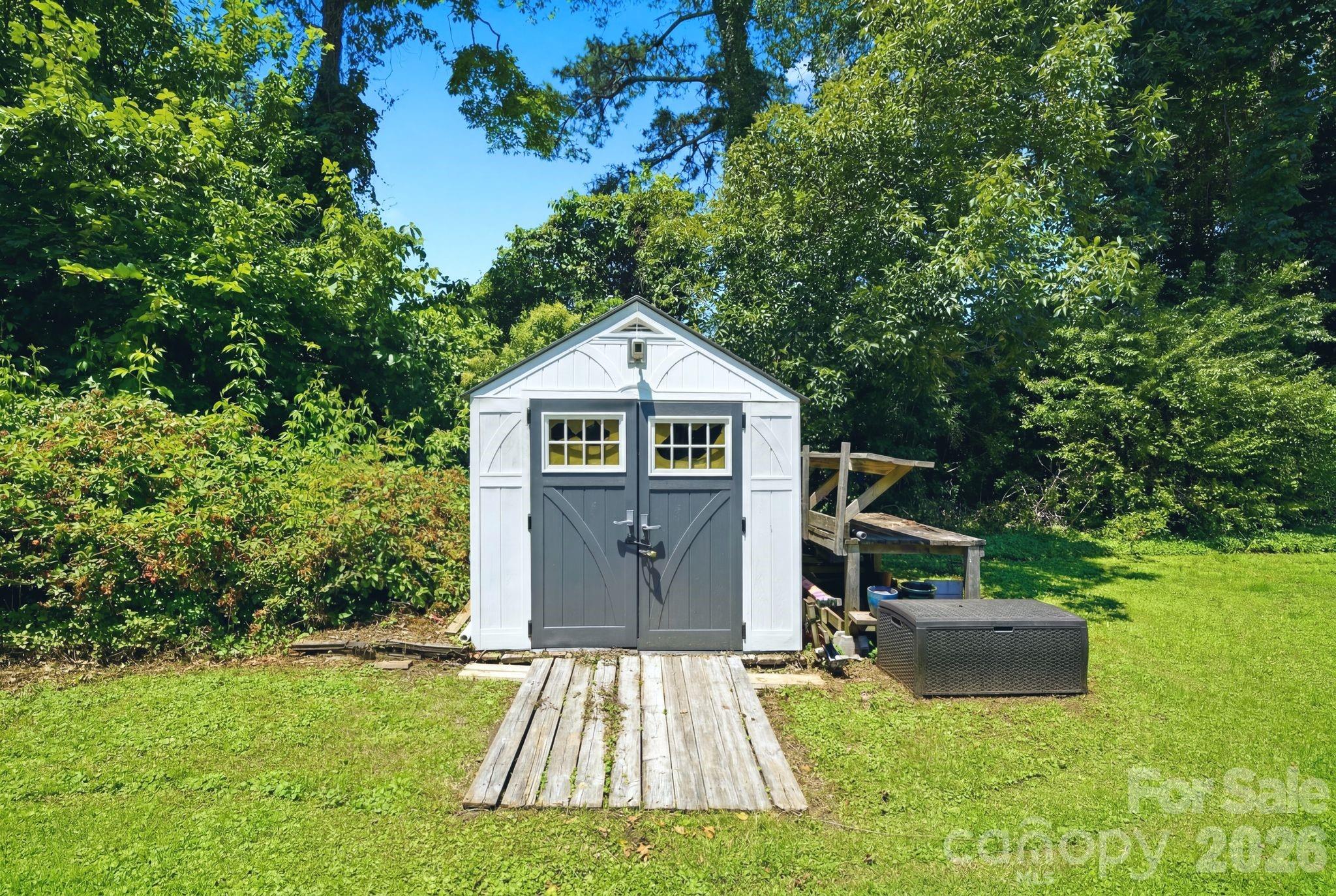 2732 E Long Avenue — Gastonia