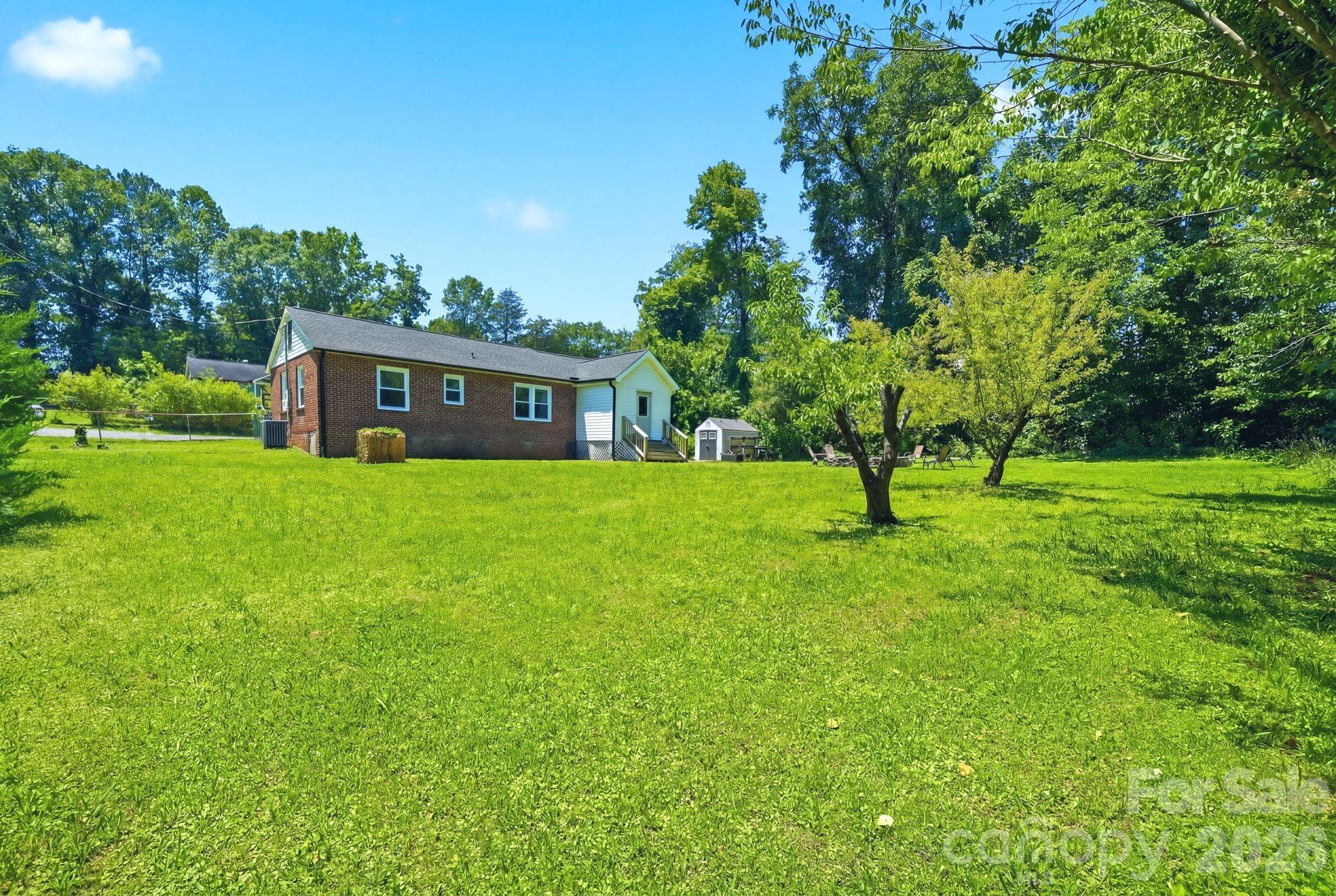 2732 E Long Avenue — Gastonia