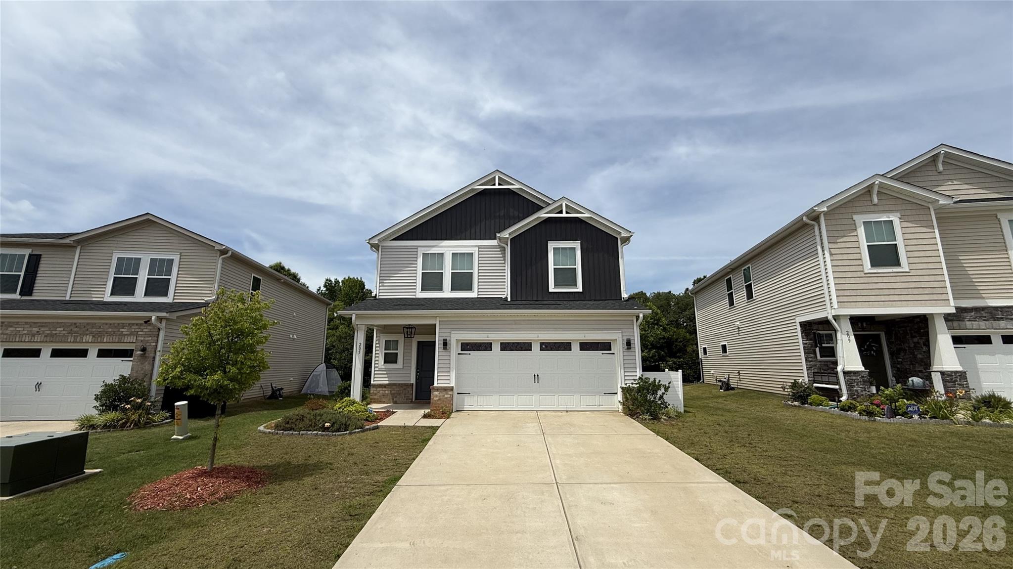 205 Canoga Avenue — York