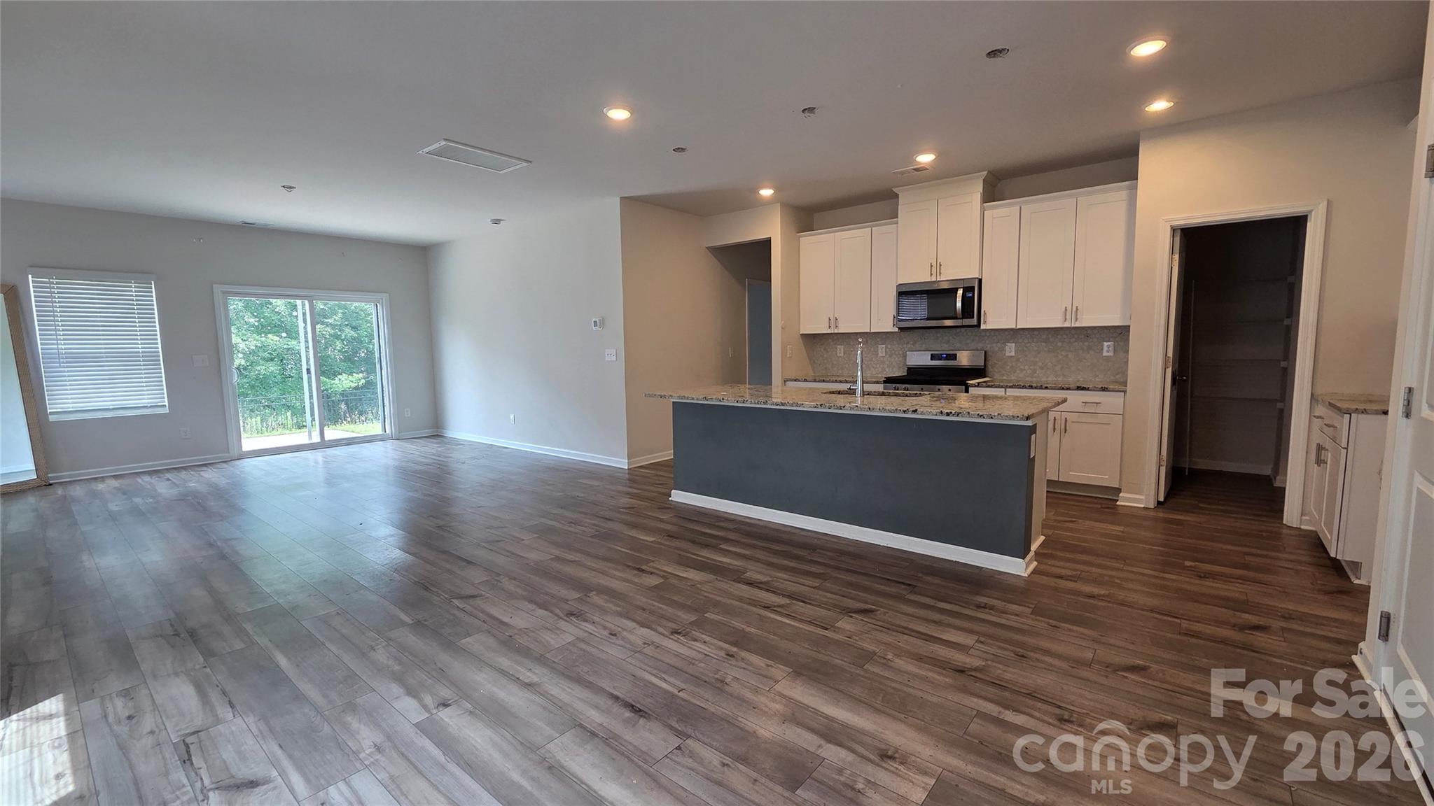 205 Canoga Avenue — York