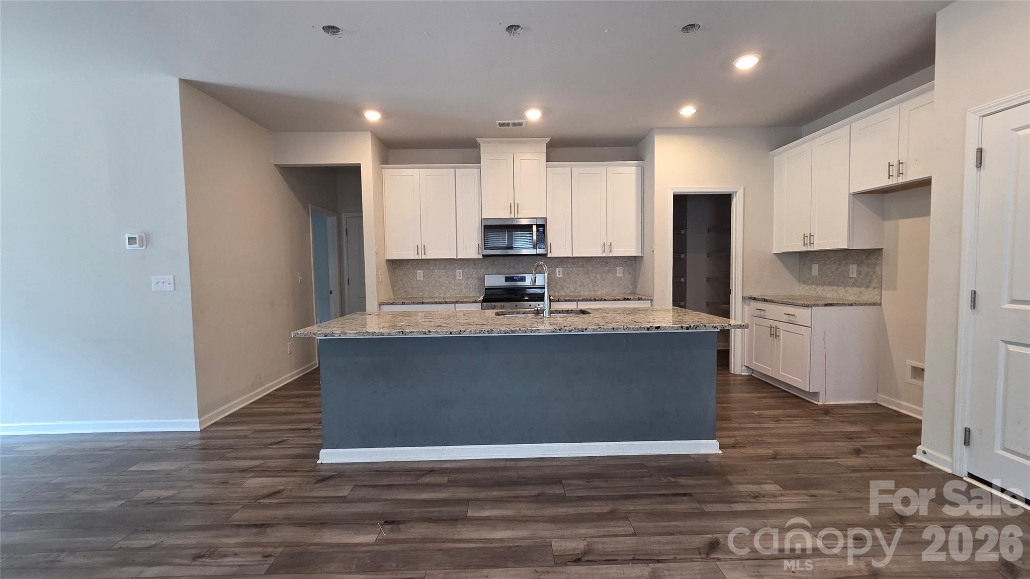 205 Canoga Avenue — York