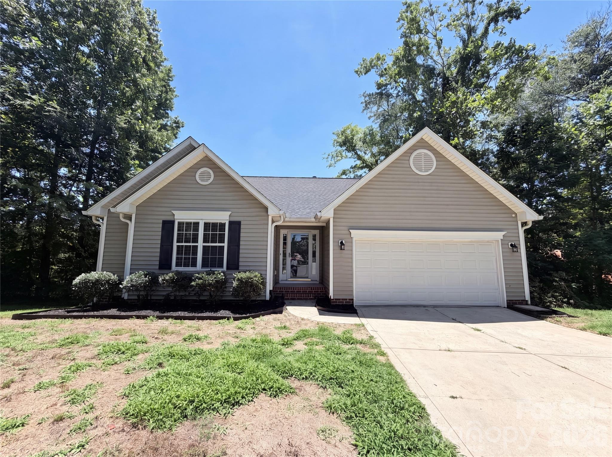 617 Reed Creek Road — Mooresville