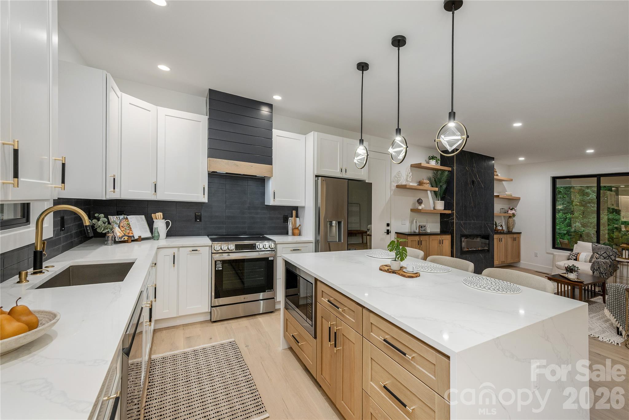 47 Scott Meadows Drive — Asheville