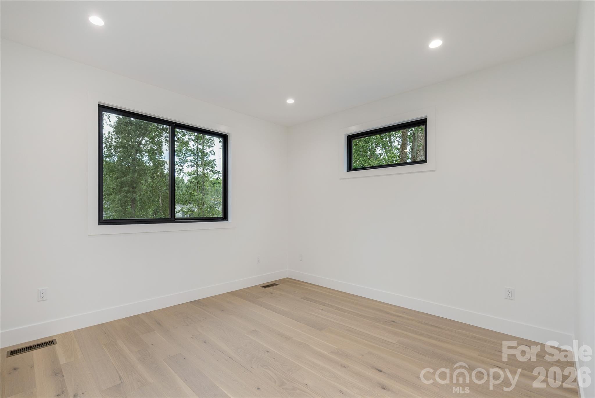 47 Scott Meadows Drive — Asheville