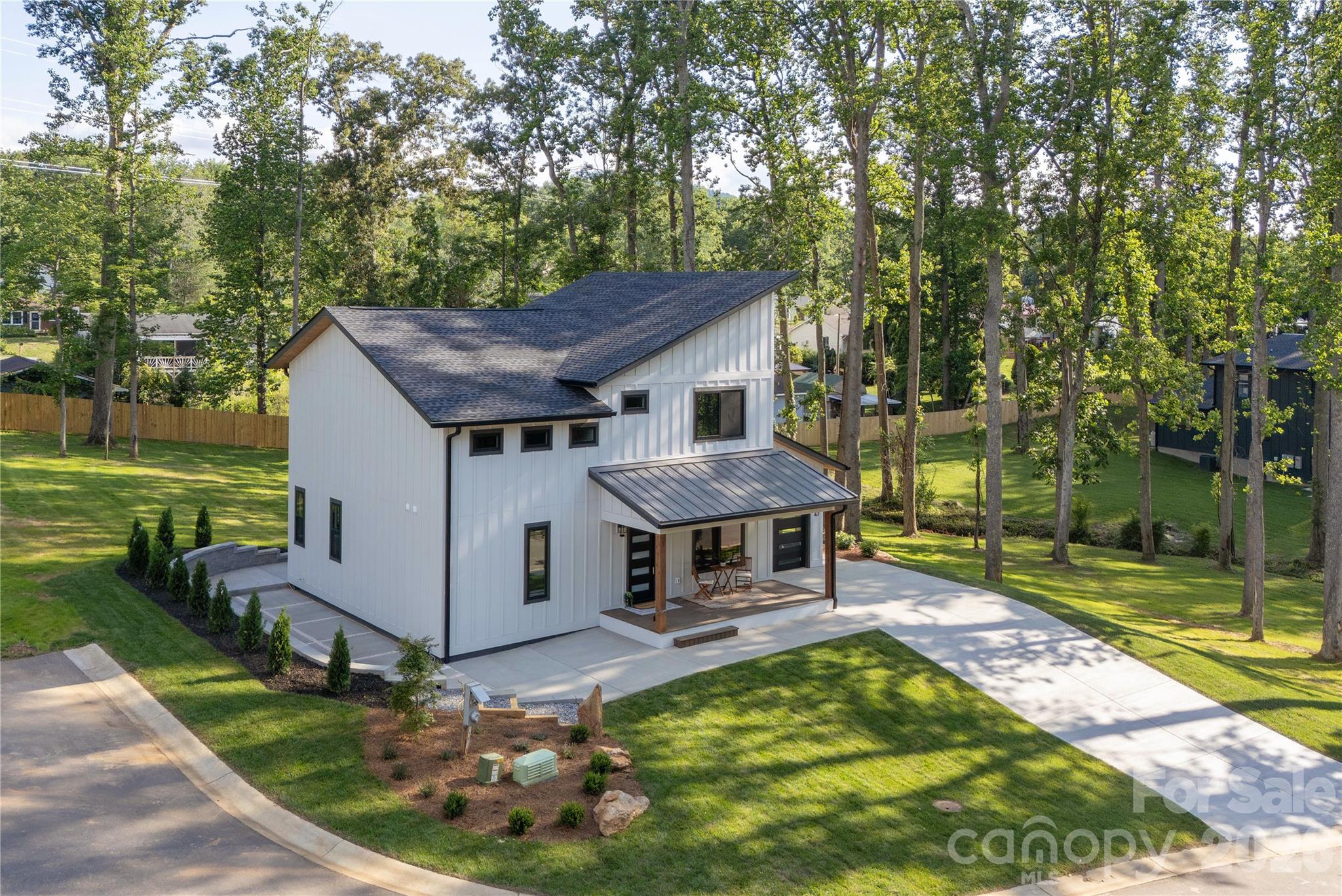 47 Scott Meadows Drive — Asheville