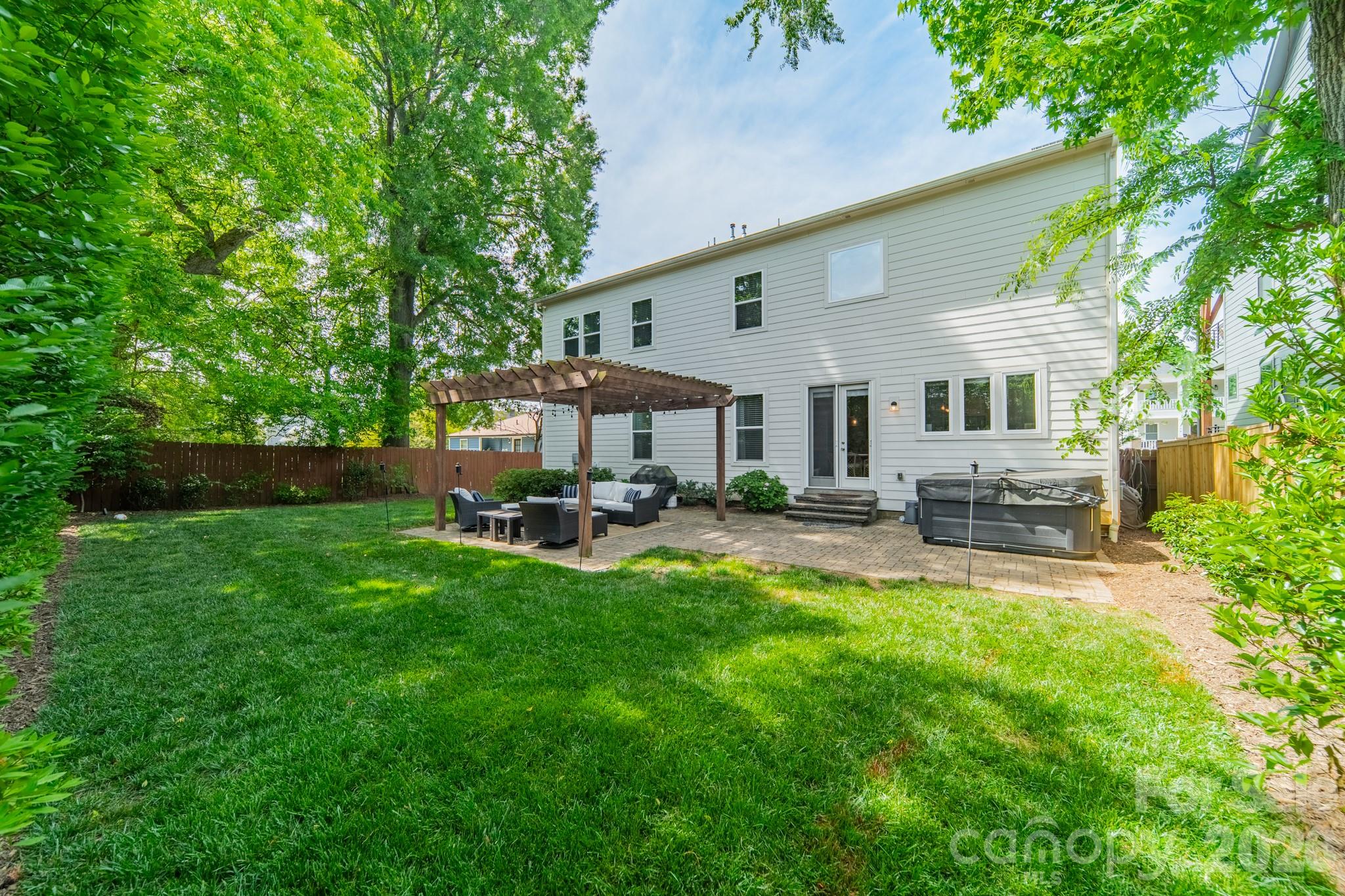 515 Greystone Road — Charlotte
