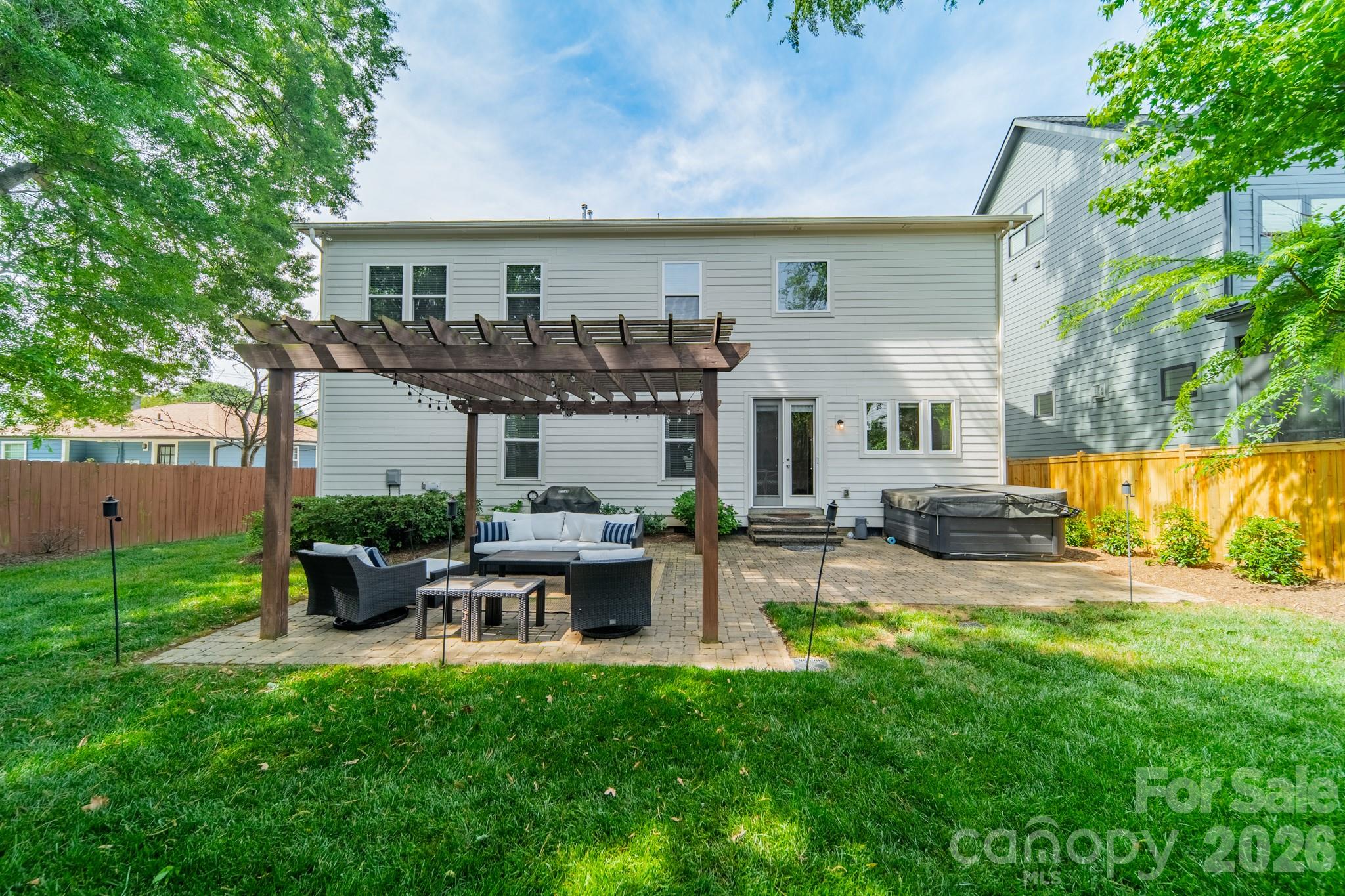 515 Greystone Road — Charlotte