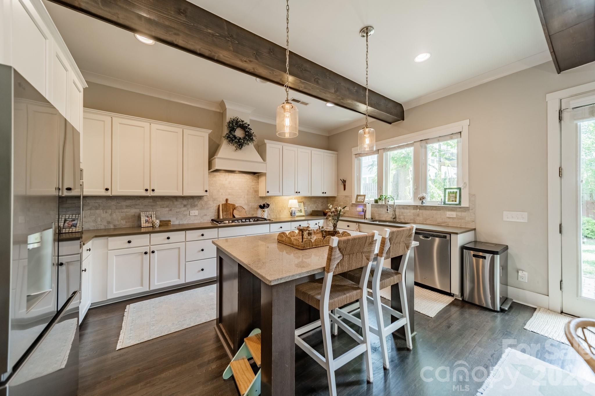 515 Greystone Road — Charlotte