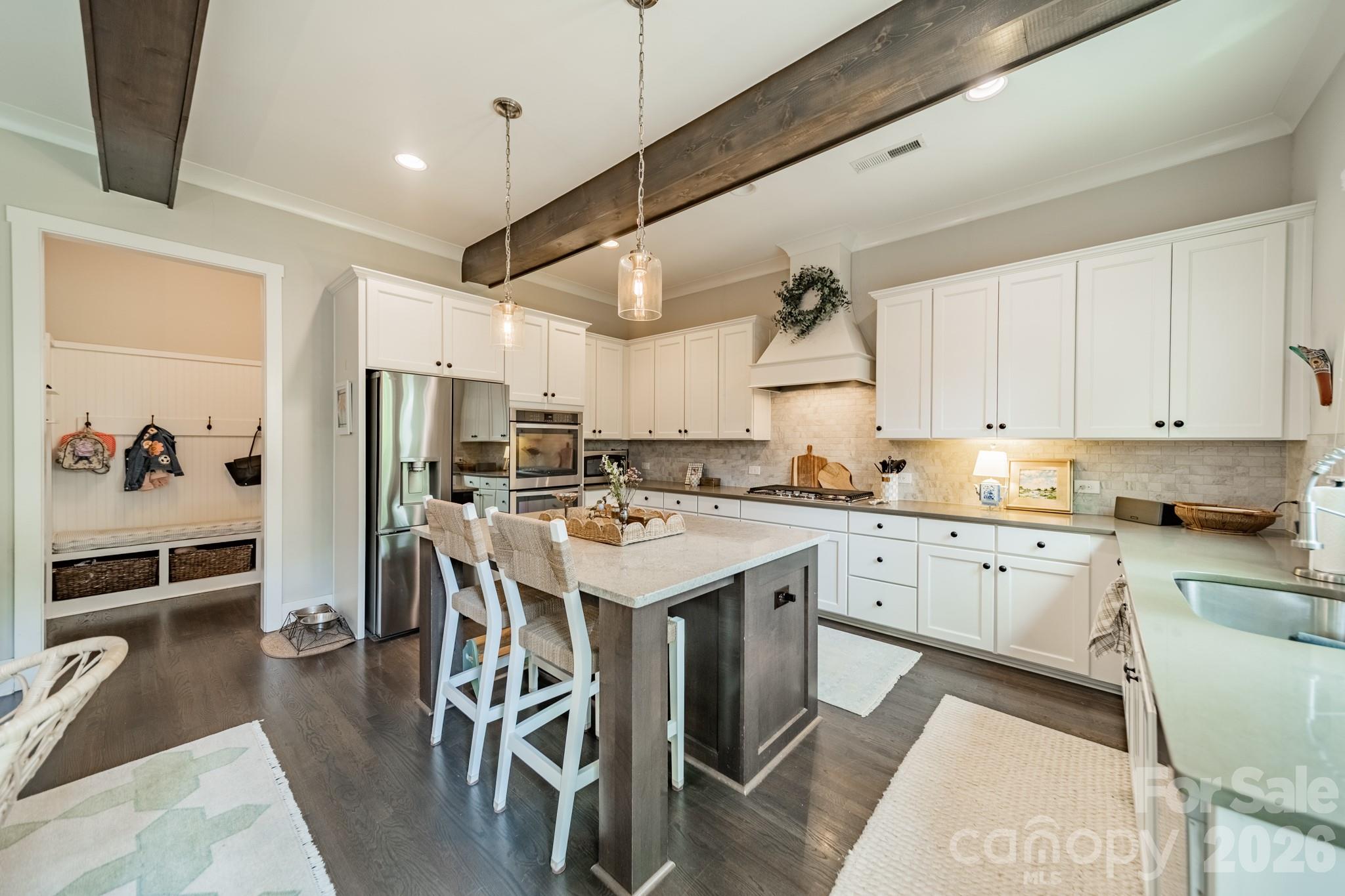 515 Greystone Road — Charlotte