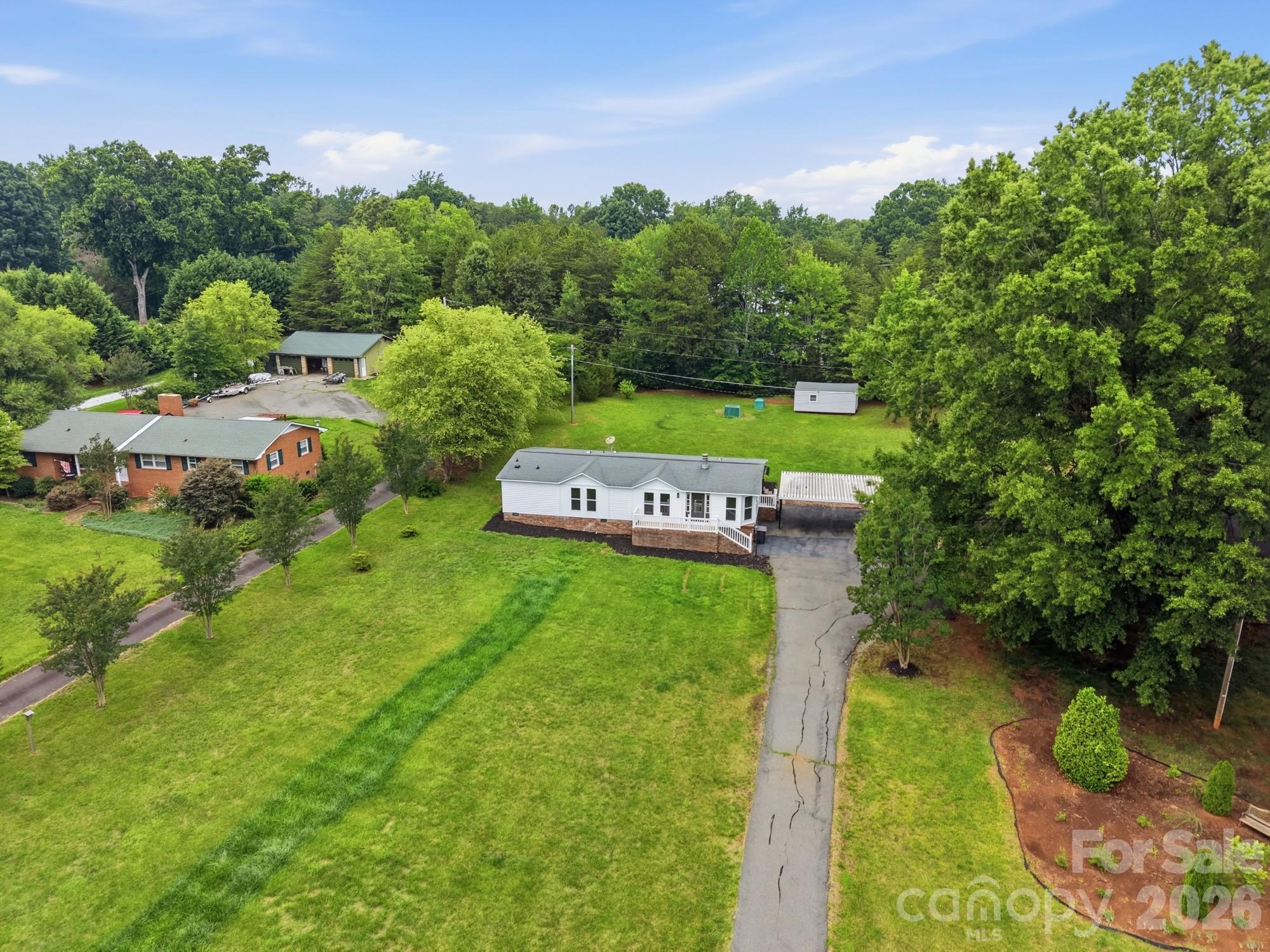 241 Presbyterian Road — Mooresville