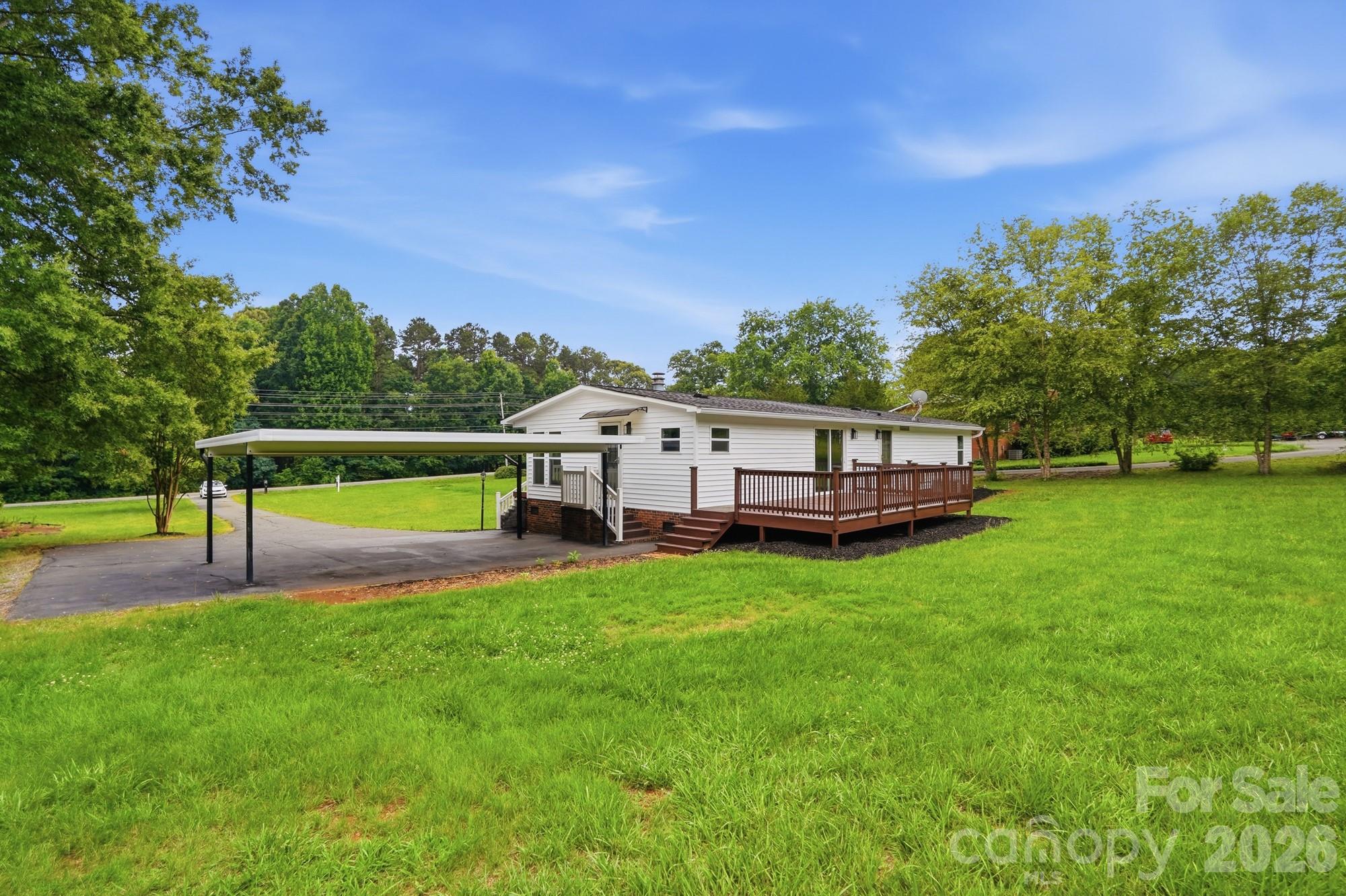 241 Presbyterian Road — Mooresville