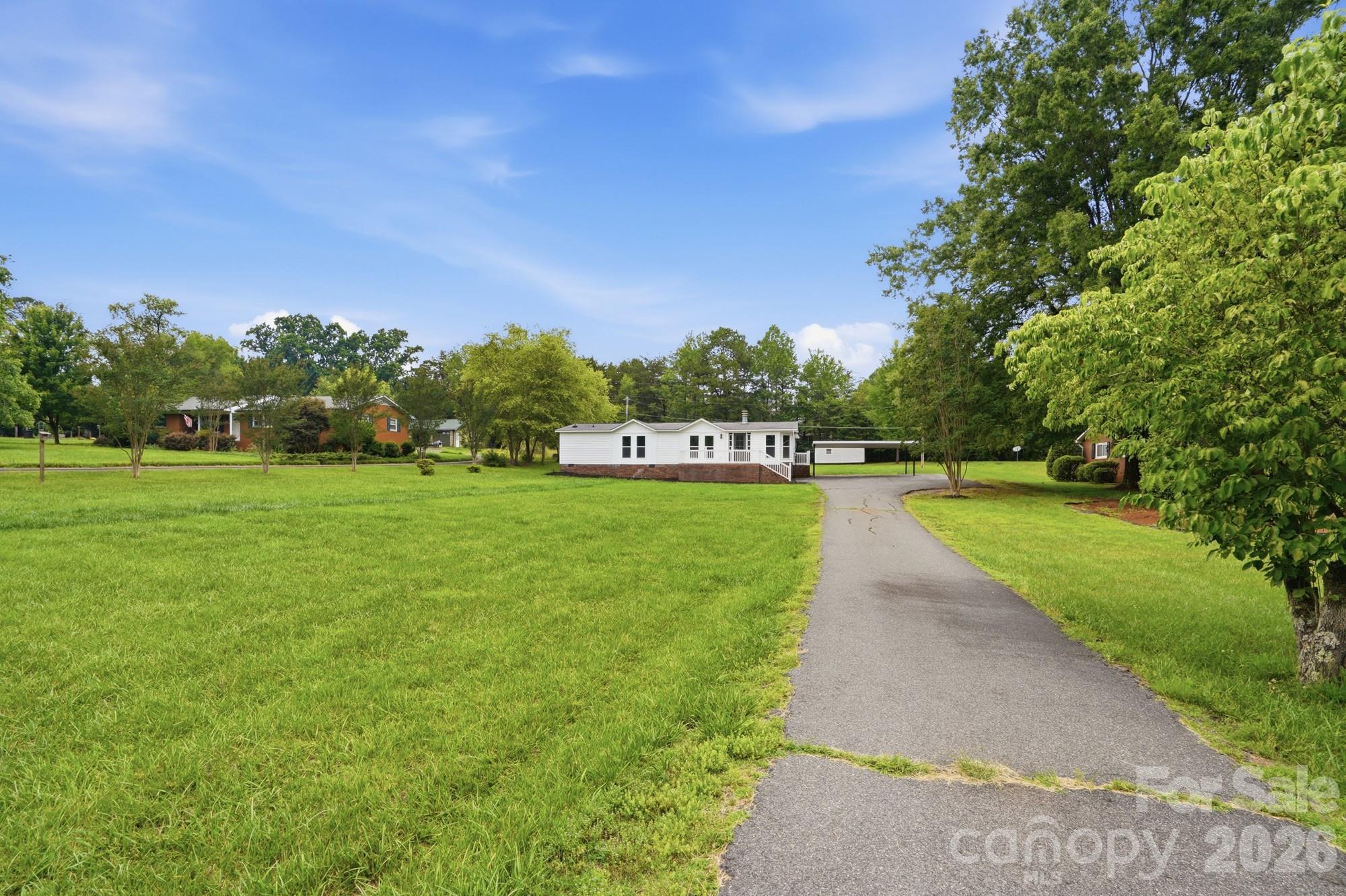 241 Presbyterian Road — Mooresville