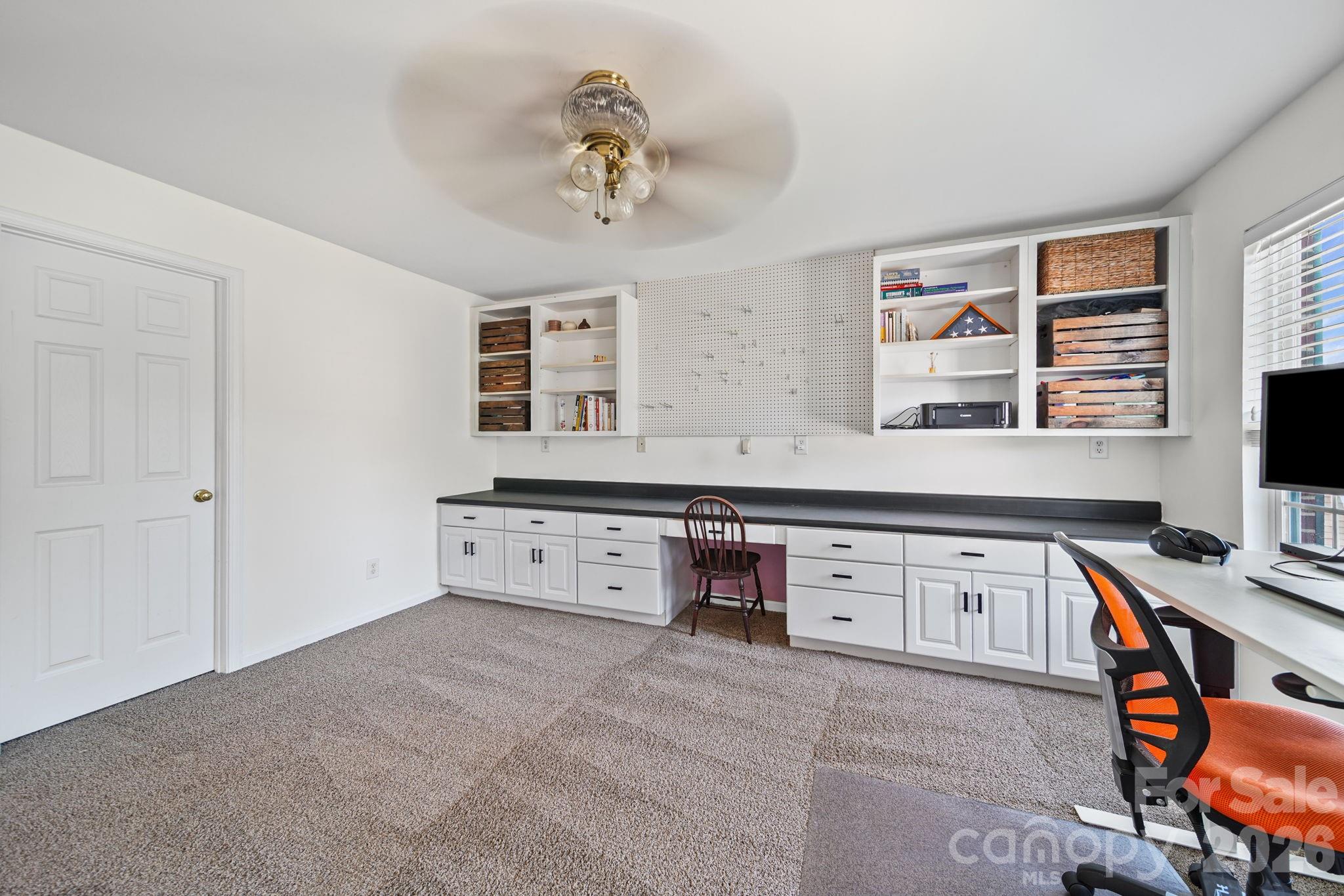 141 Riverfront Parkway — Mount Holly