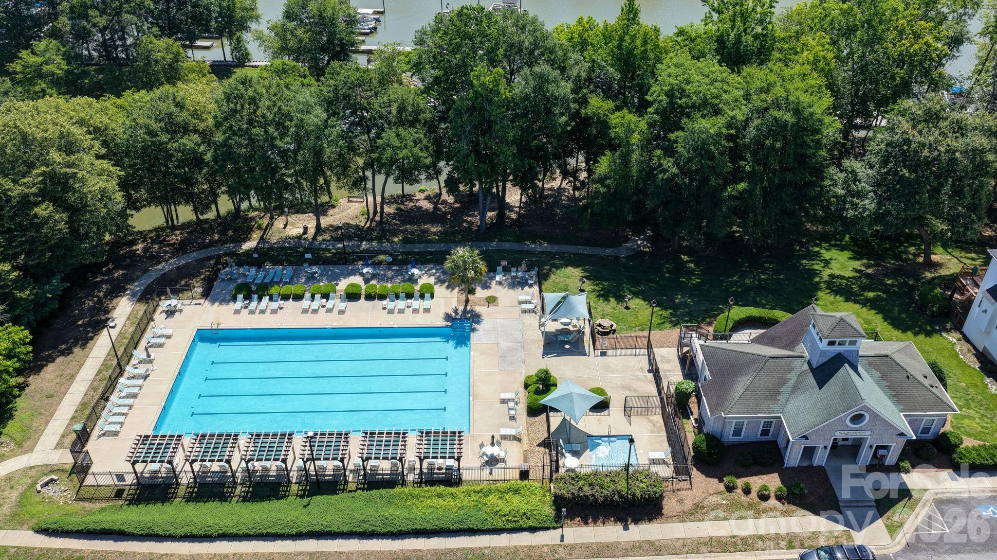 141 Riverfront Parkway — Mount Holly