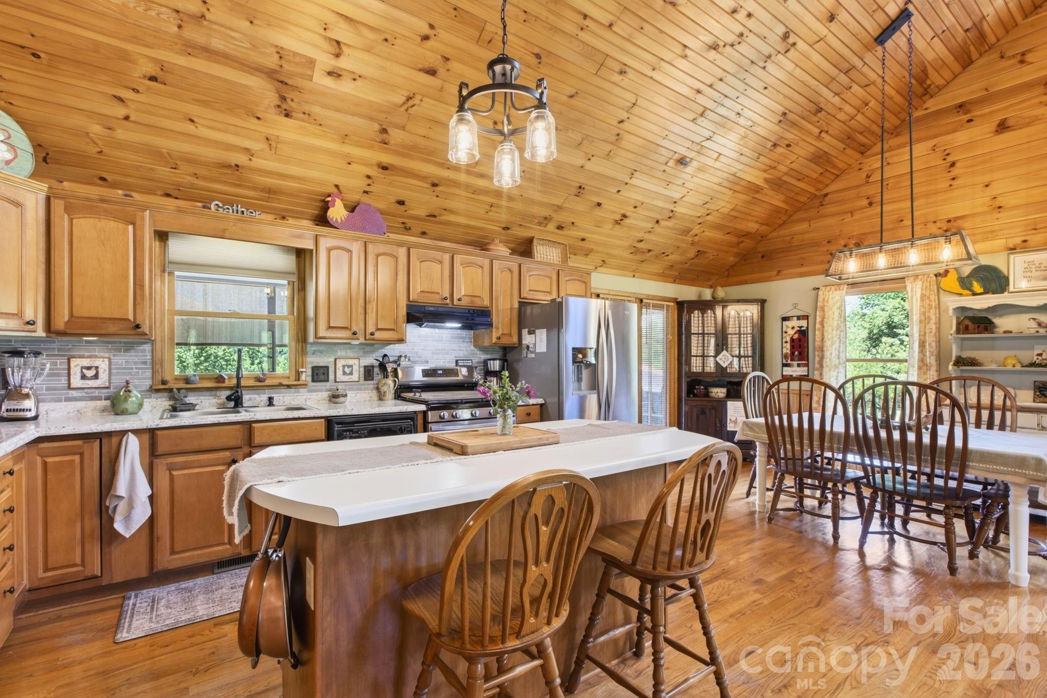 505 Glover Road — Ellenboro