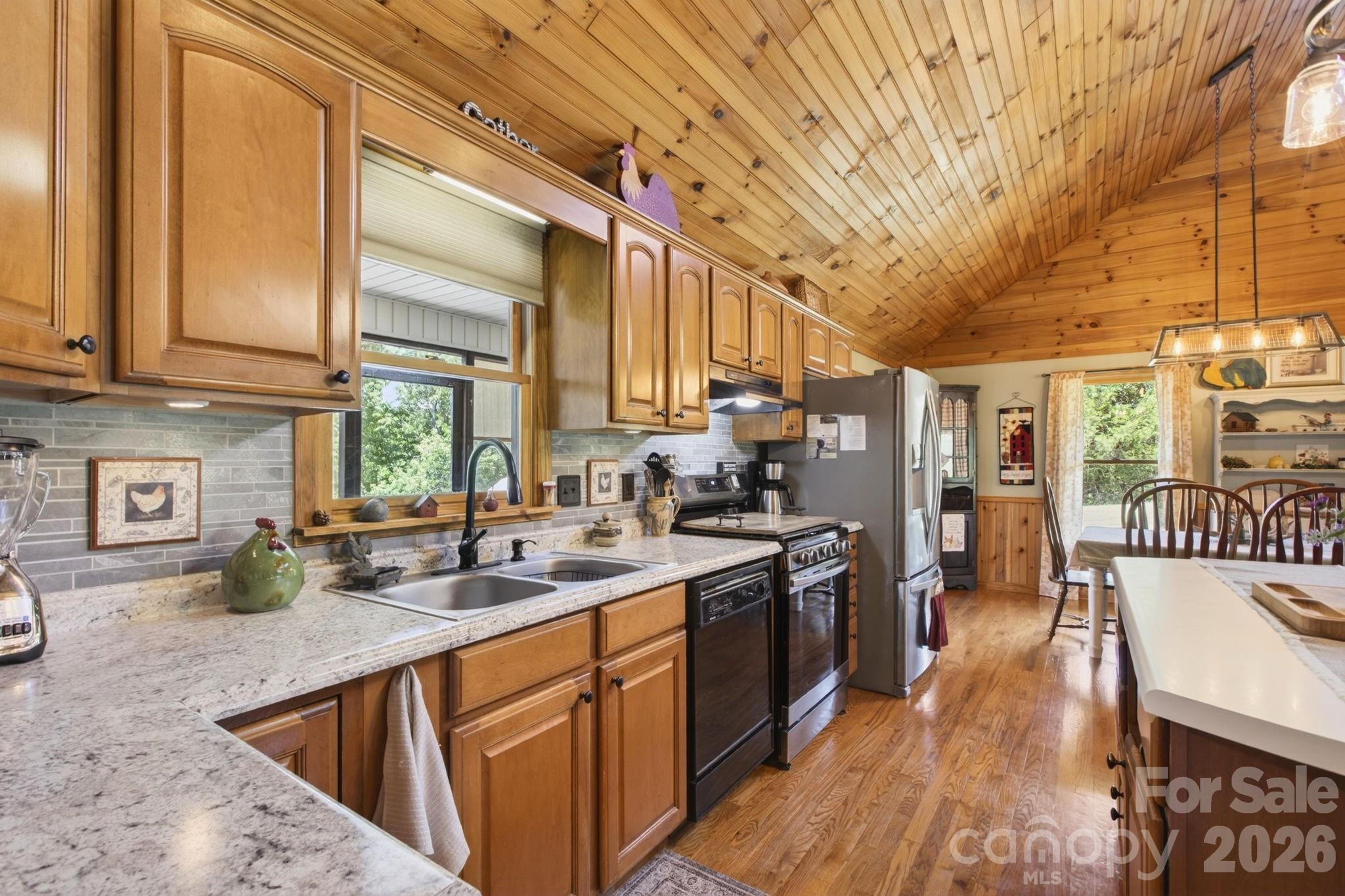 505 Glover Road — Ellenboro