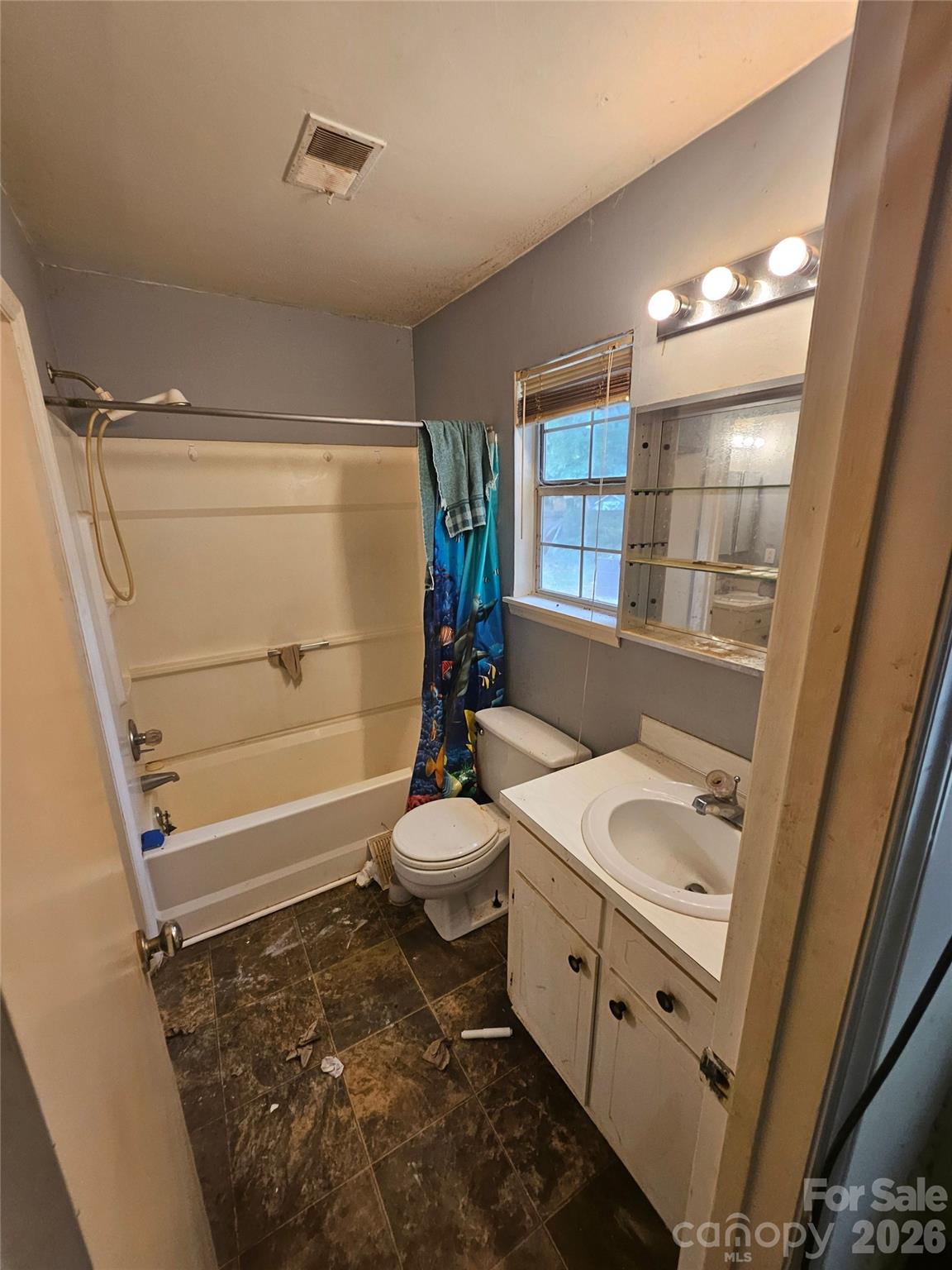 4731 Highlake Drive — Charlotte
