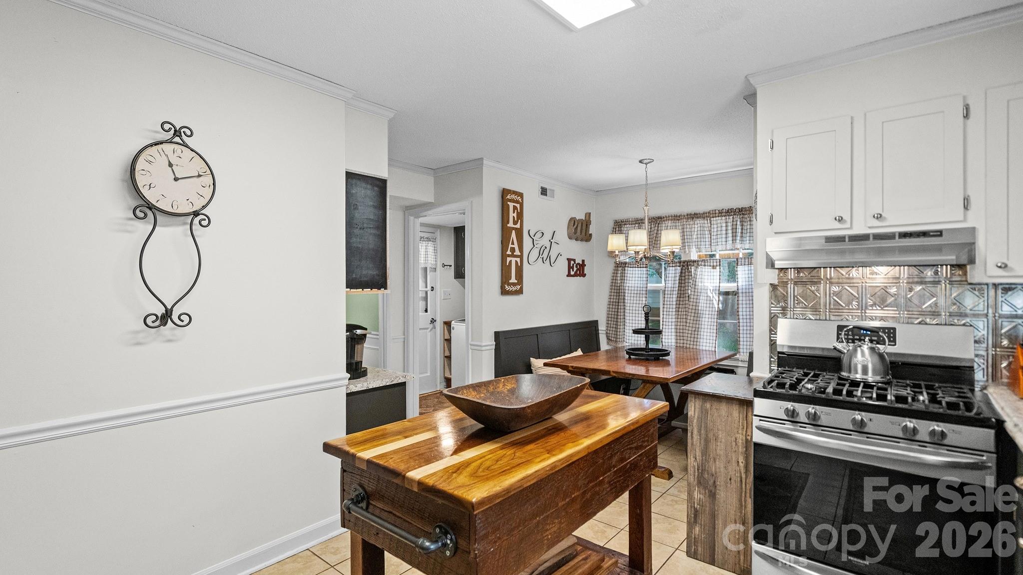 9629 Watergate Road — Charlotte
