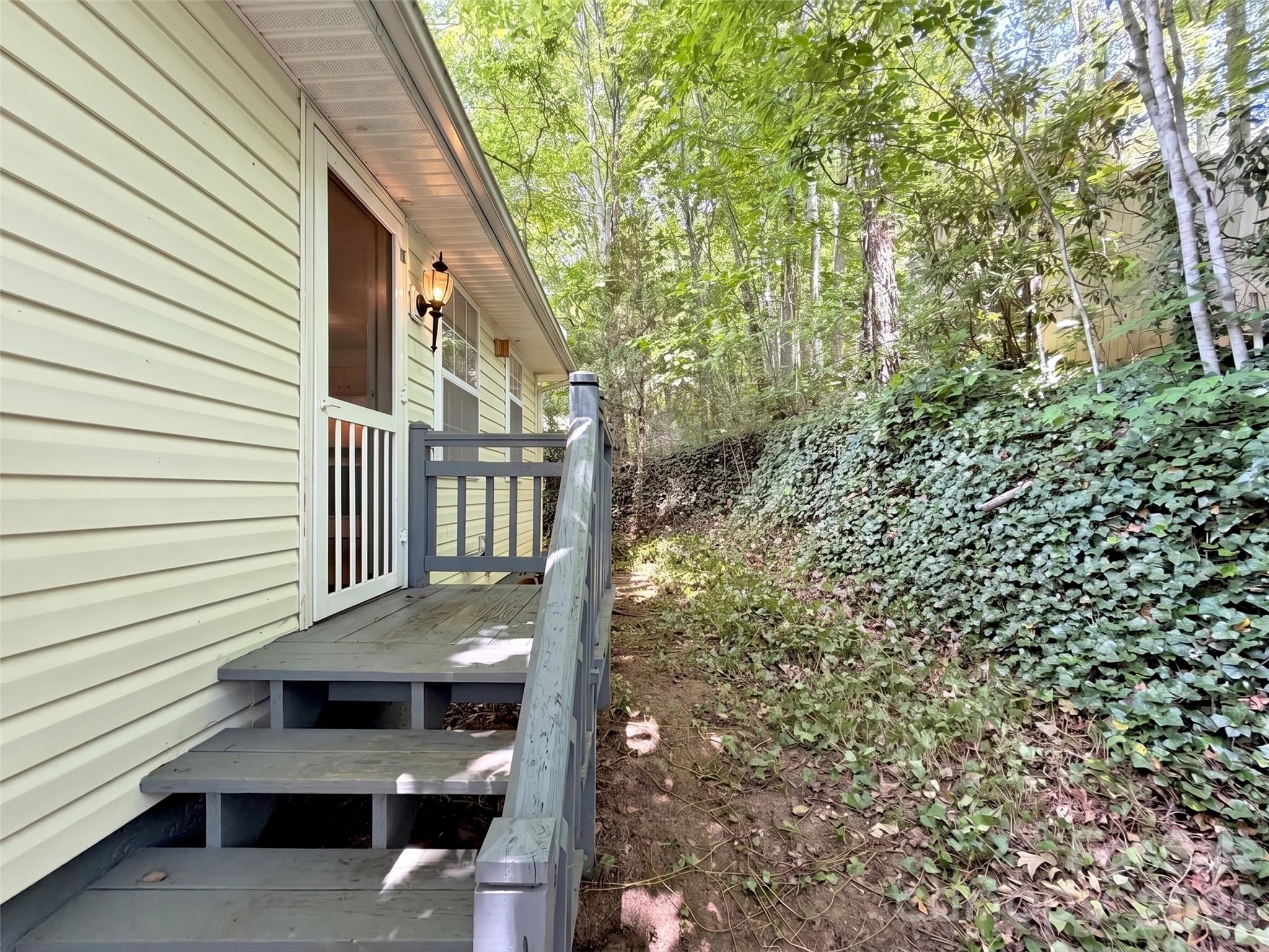 330 Sleepy Hollow Drive — Waynesville