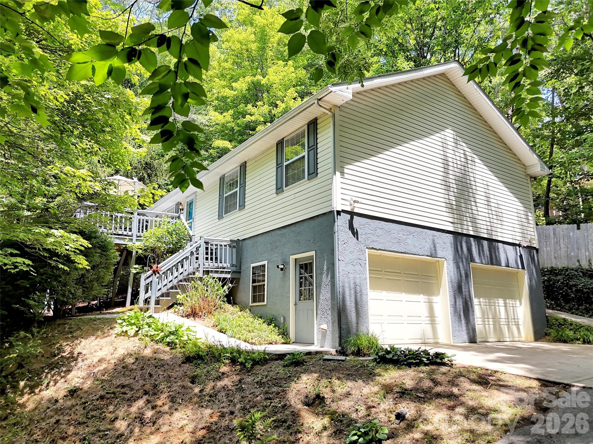 330 Sleepy Hollow Drive — Waynesville