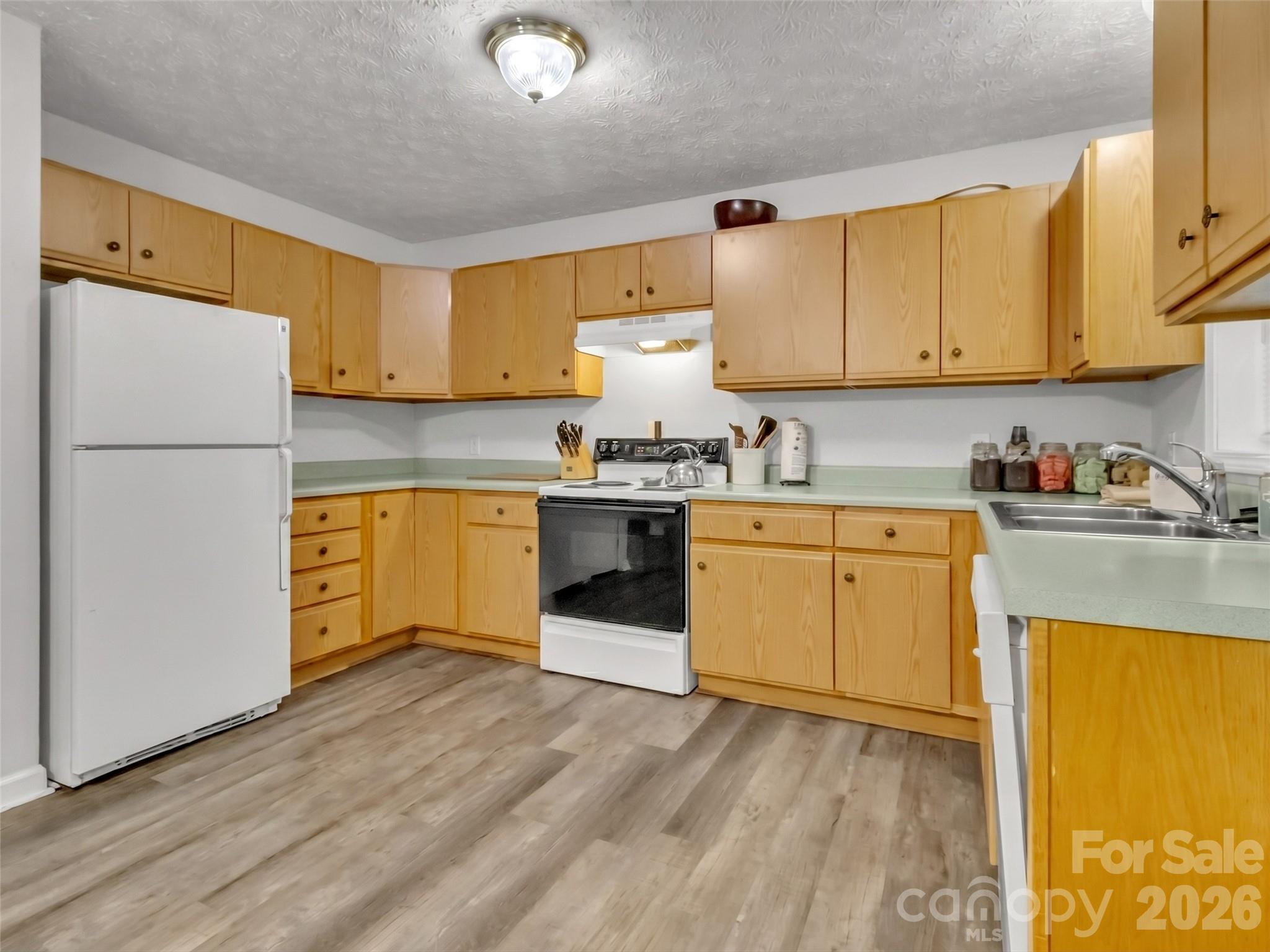330 Sleepy Hollow Drive — Waynesville